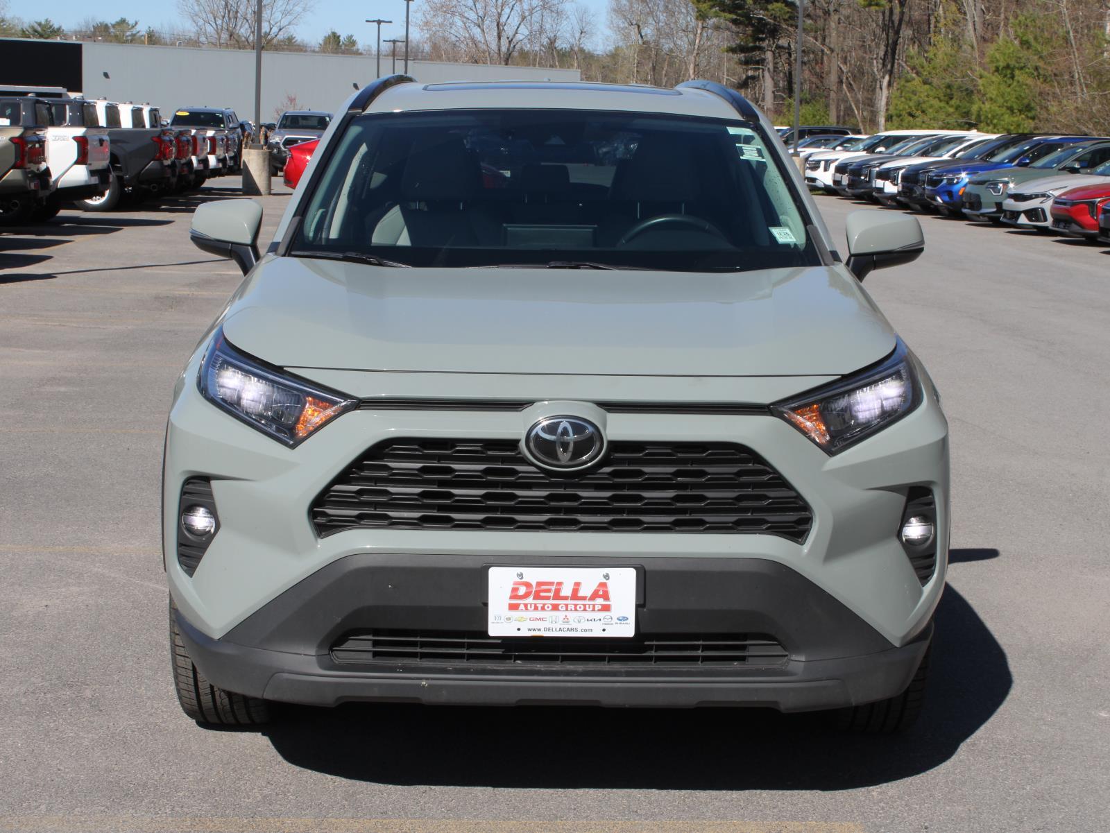 View vehicle photo 2
