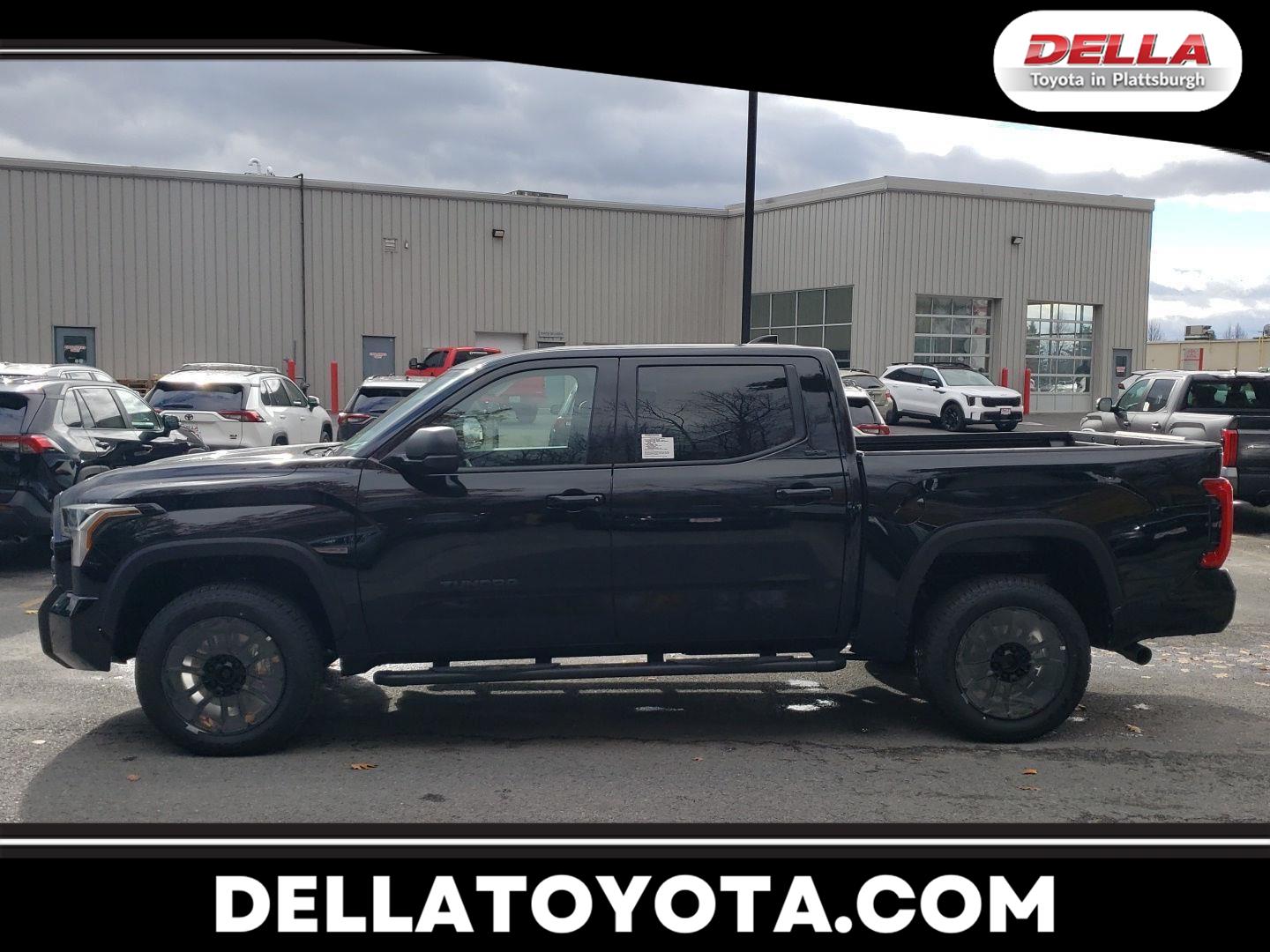 2026 Toyota Tundra SR5 CrewMax Cab 4WD