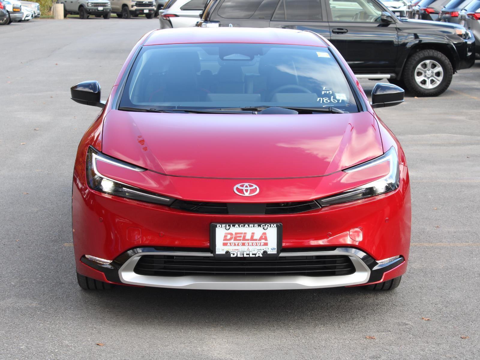 View vehicle photo 2