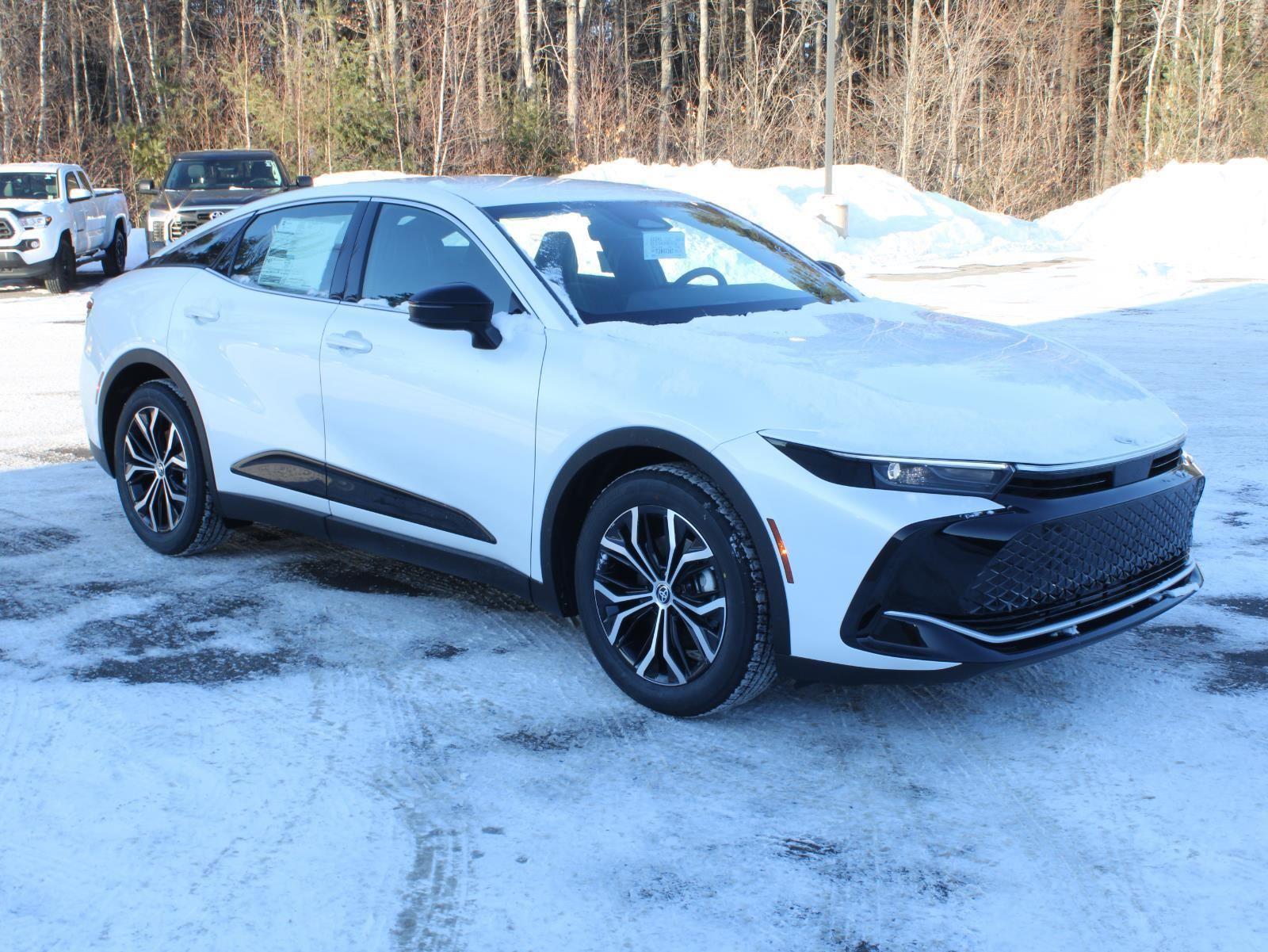 View vehicle photo 3