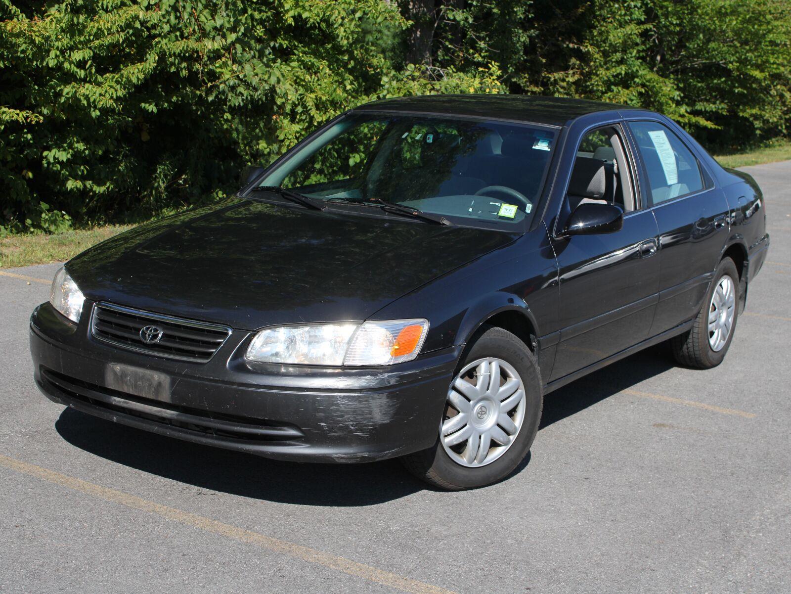 Graphite Gray Pearl 2000 Toyota Camry Sedan Front-Wheel Drive 4-Speed Automatic