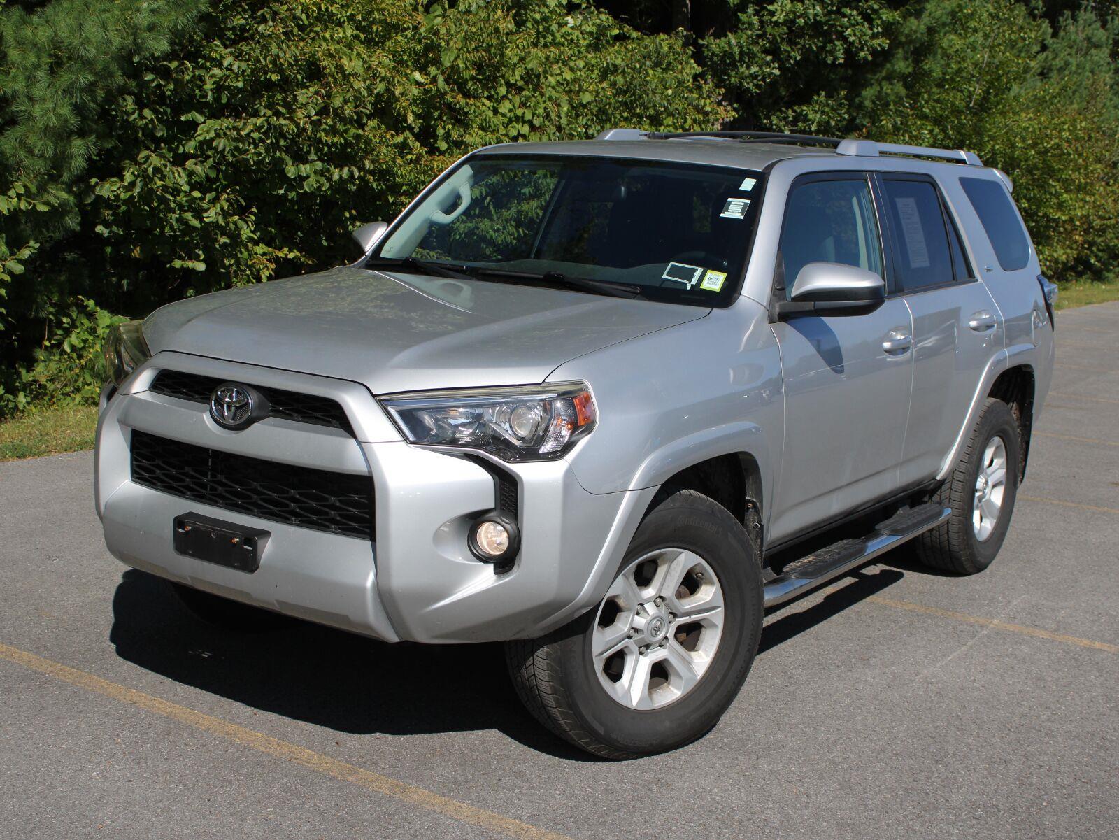 Classic Silver Metallic 2016 Toyota 4Runner SUV / Crossover Four-Wheel Drive 5-Speed Automatic