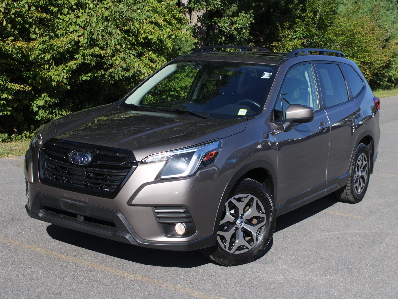 2022 Subaru Forester Premium Crossover AWD