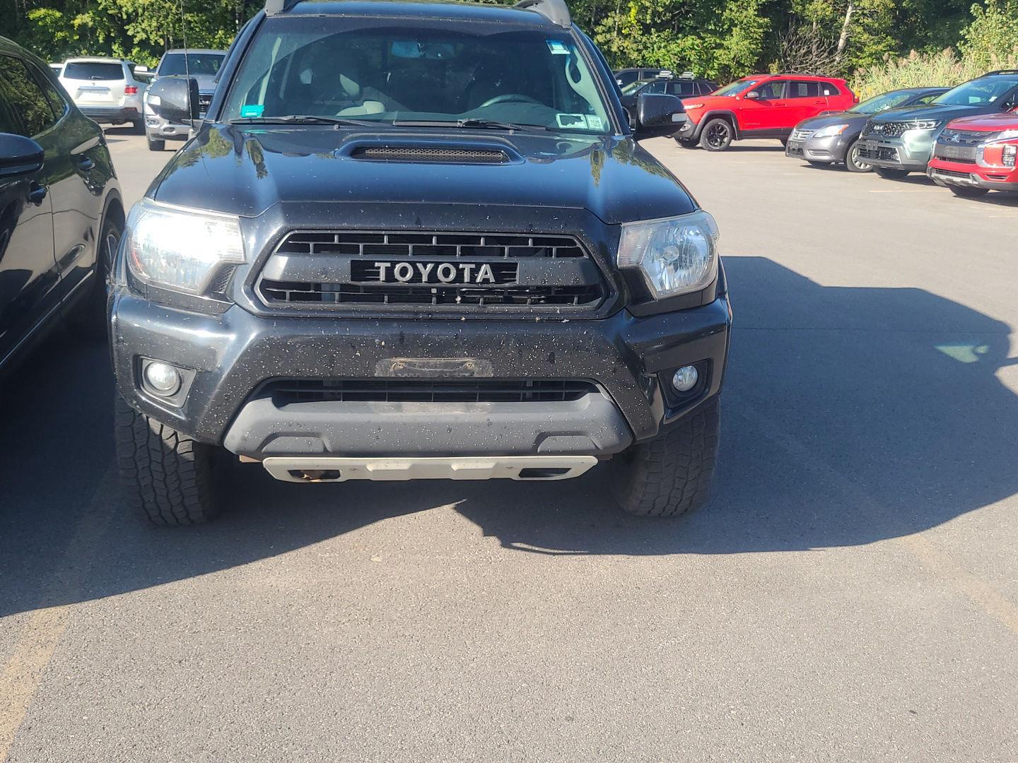 Black 2015 Toyota Tacoma Pickup Truck Four-Wheel Drive Automatic