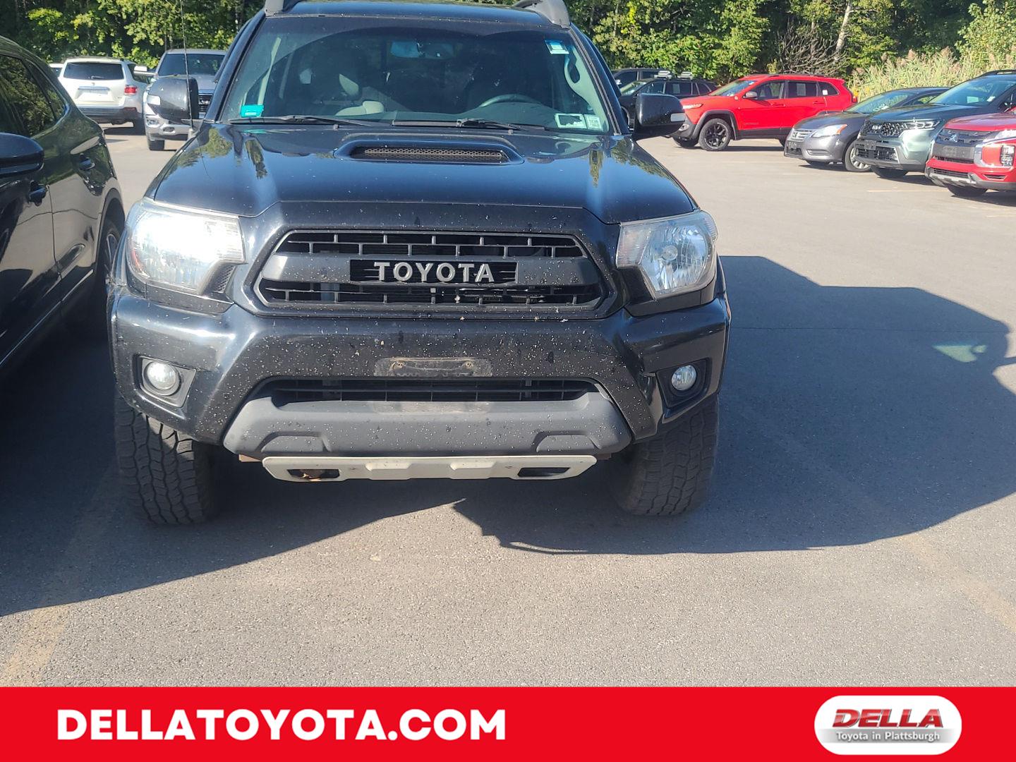 Black 2015 Toyota Tacoma Pickup Truck Four-Wheel Drive Automatic