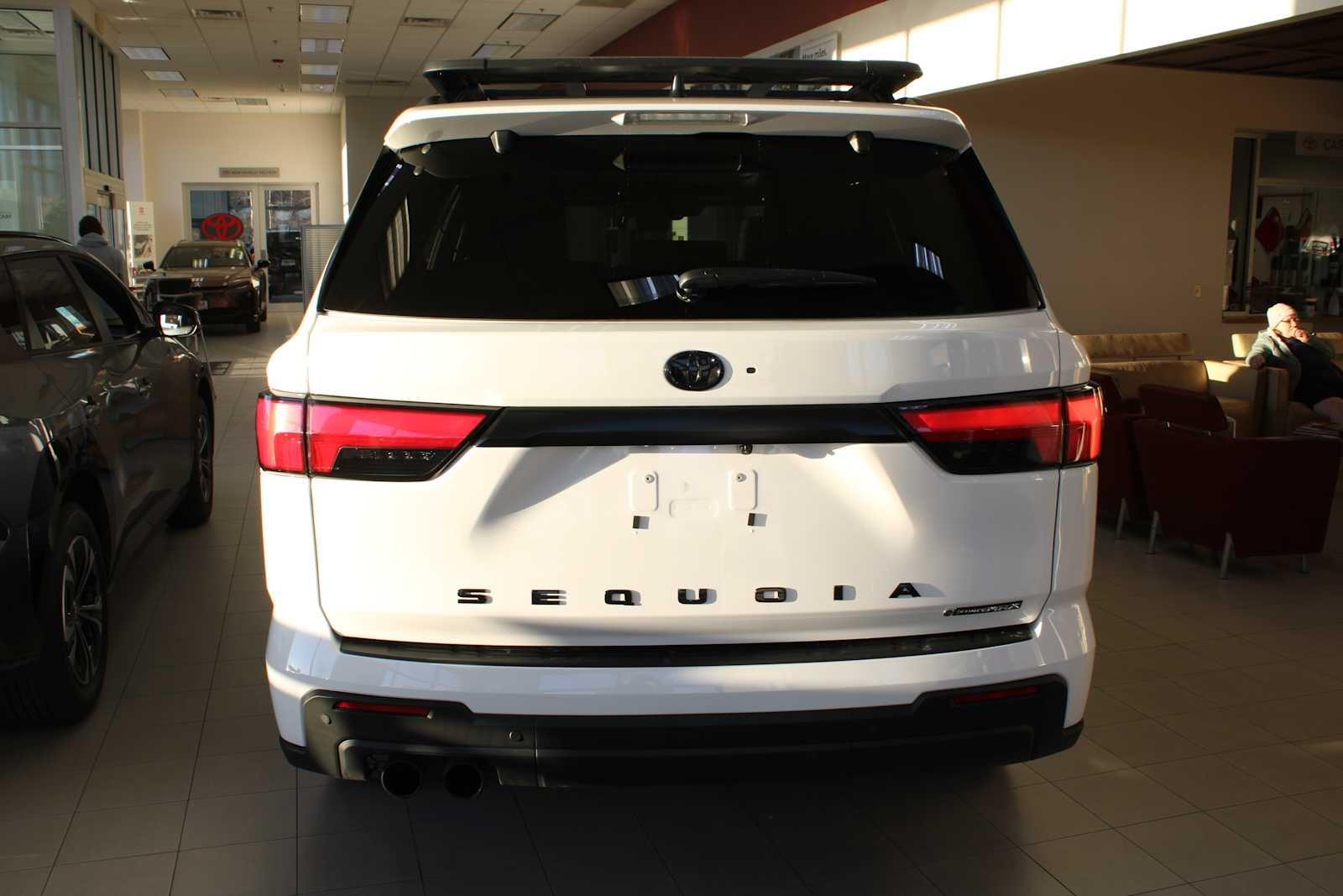 View vehicle photo 7