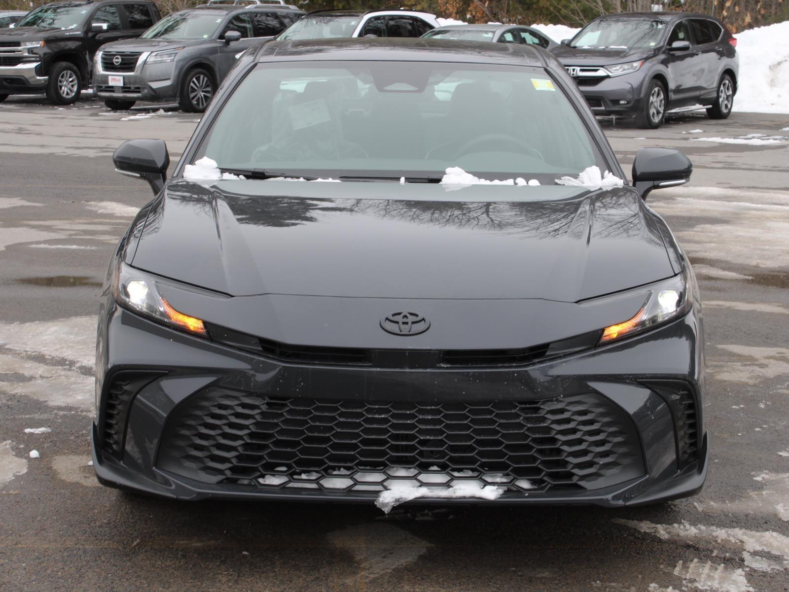 View vehicle photo 2