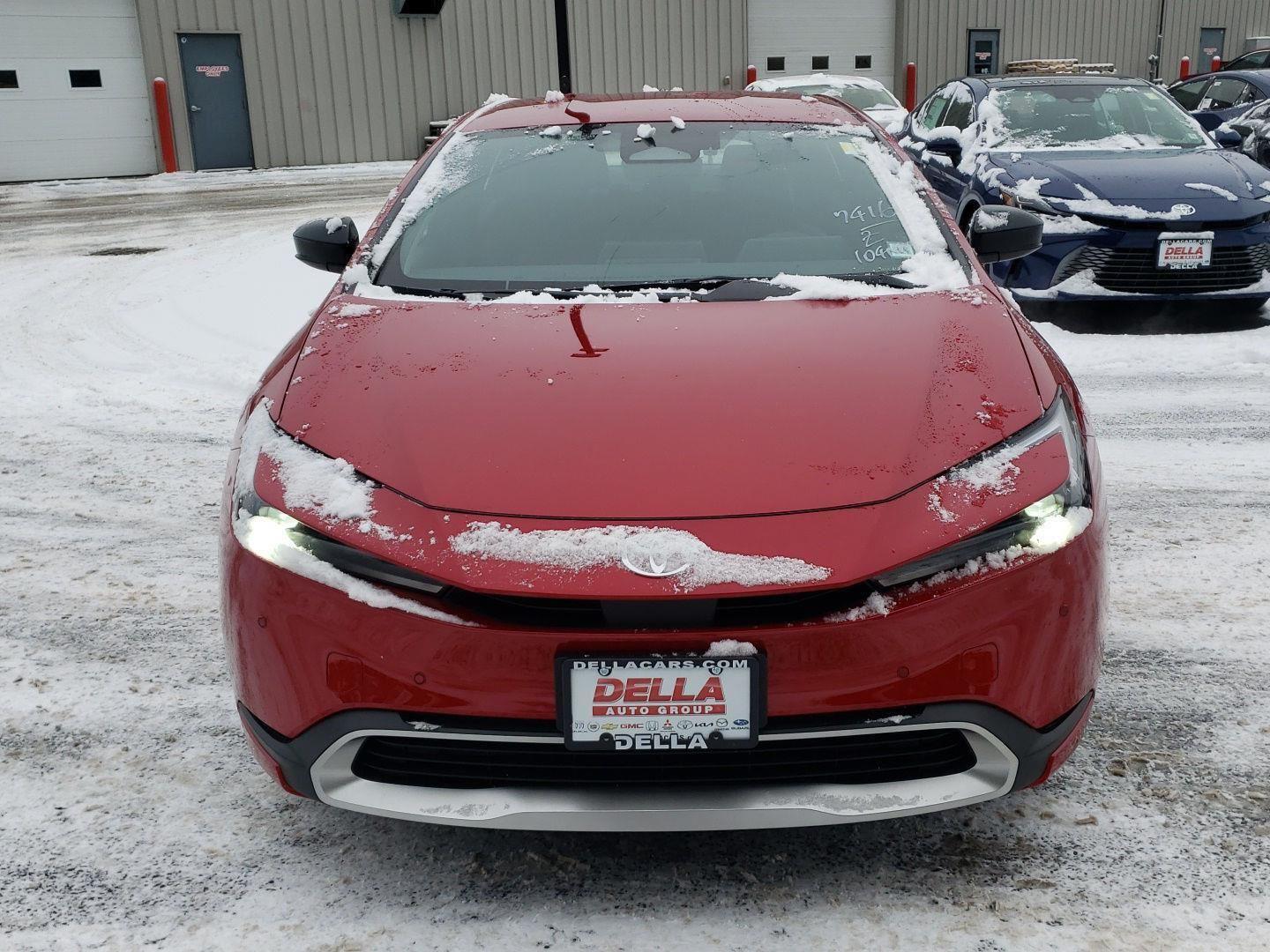 View vehicle photo 3