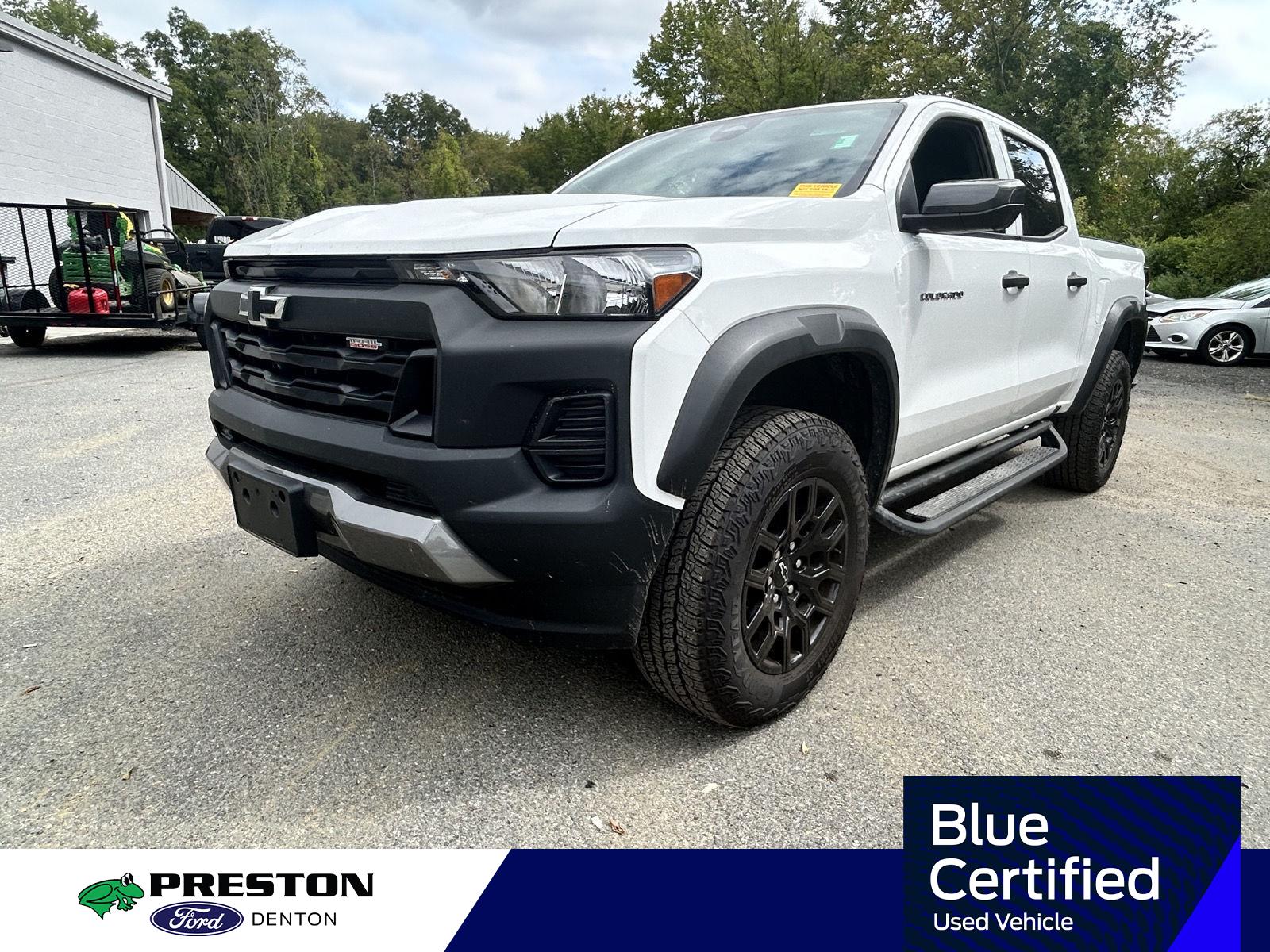 Summit White 2025 Chevrolet Colorado Pickup Truck Four-Wheel Drive 8-Speed Automatic