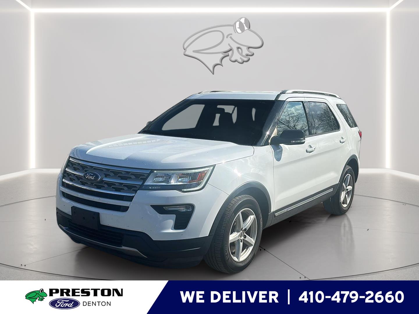 Oxford White 2018 Ford Explorer XLT SUV / Crossover Front-Wheel Drive 6-Speed Automatic