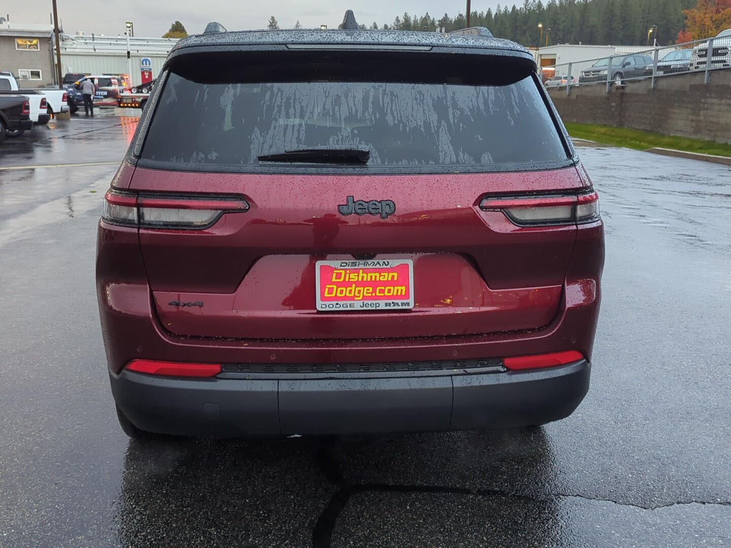 View vehicle photo 5