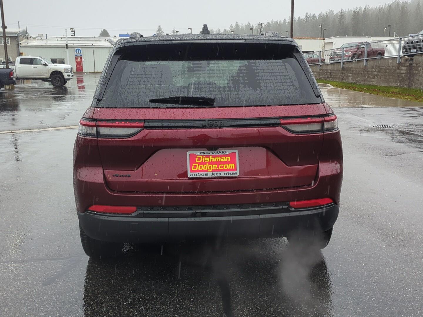 View vehicle photo 5