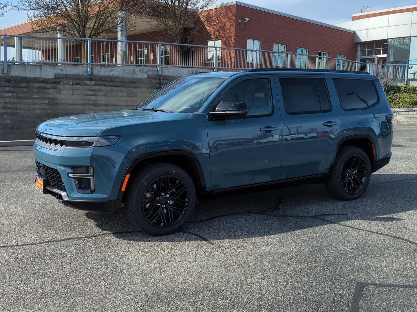 View vehicle photo 3