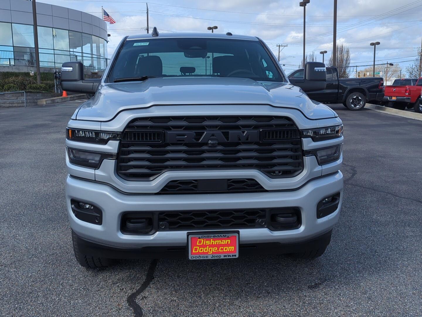 View vehicle photo 2