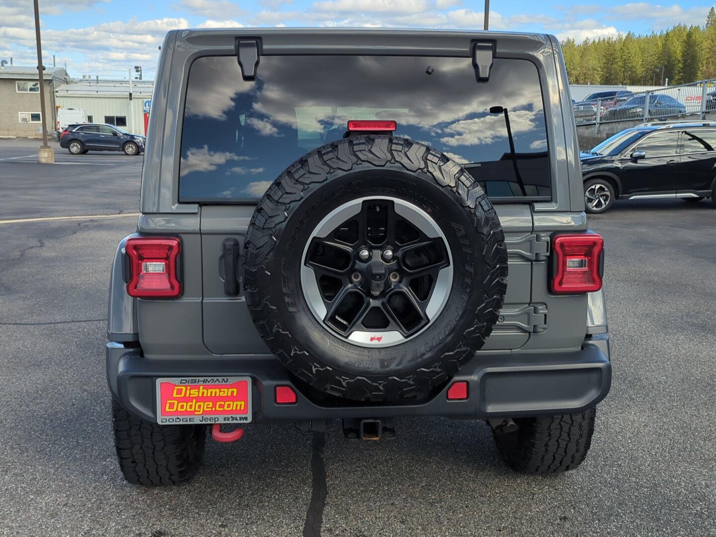 View vehicle photo 5