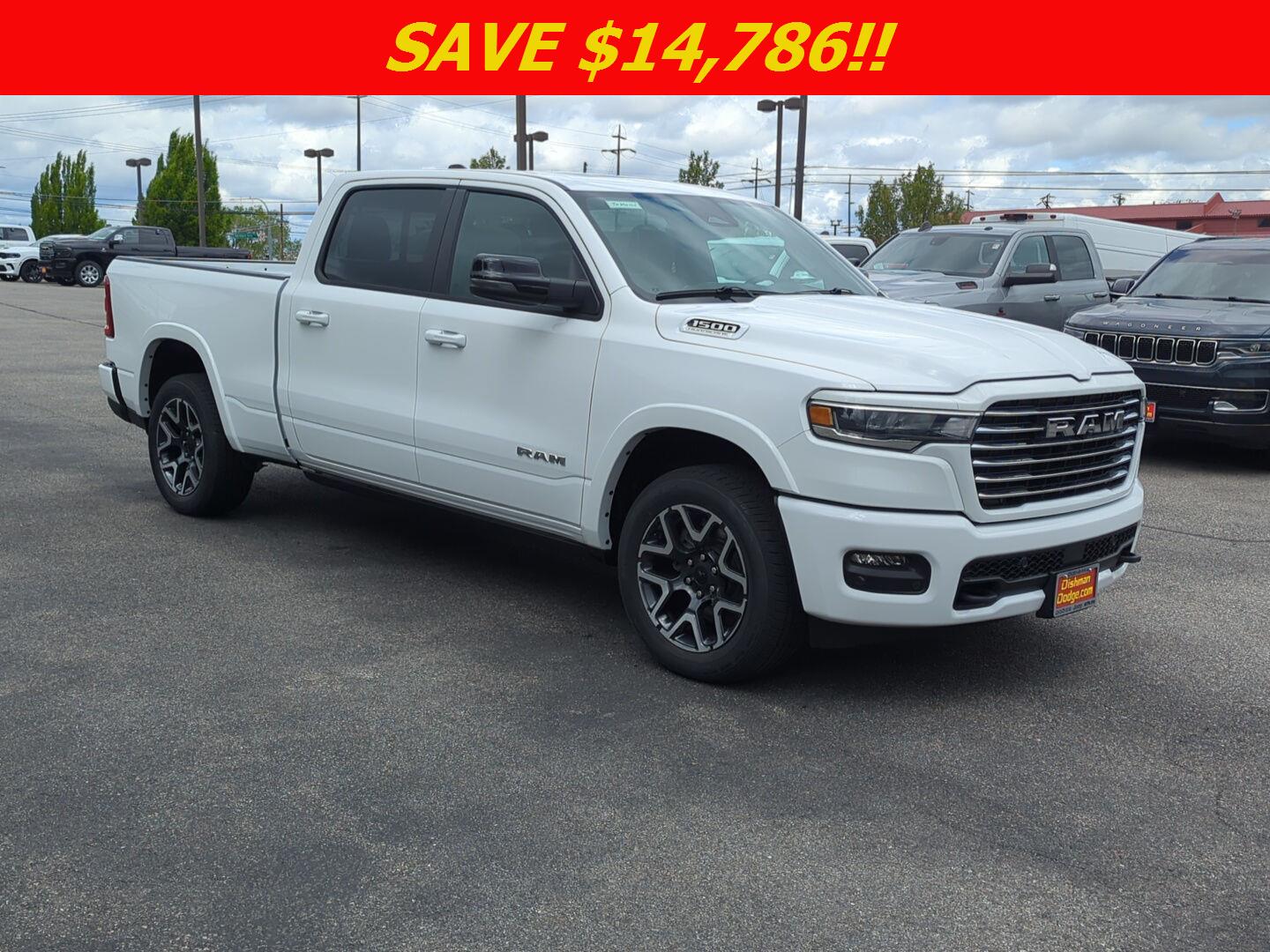 Bright White Clearcoat 2026 RAM 1500 Pickup Truck Four-Wheel Drive 8-Speed Automatic