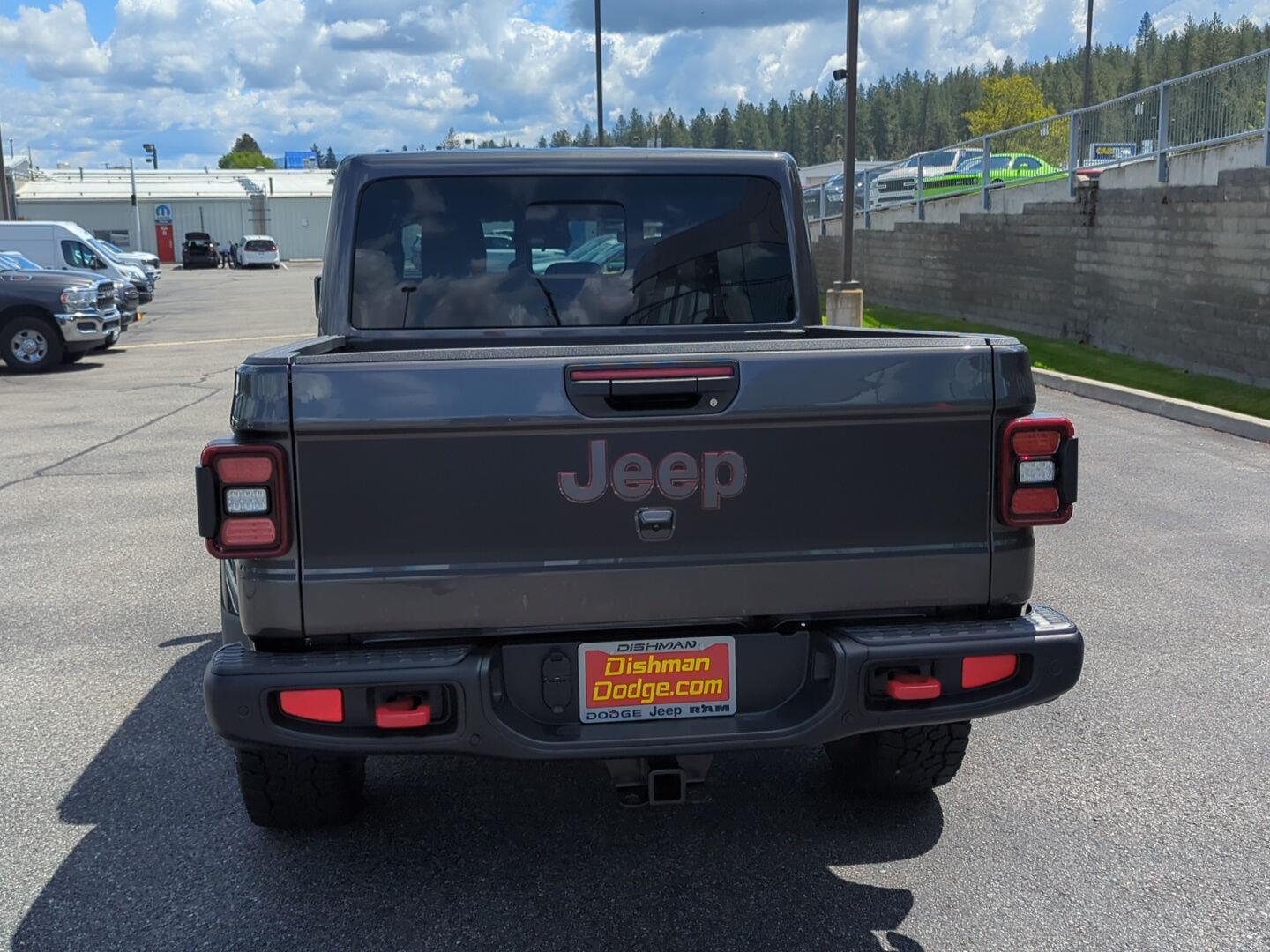 View vehicle photo 5