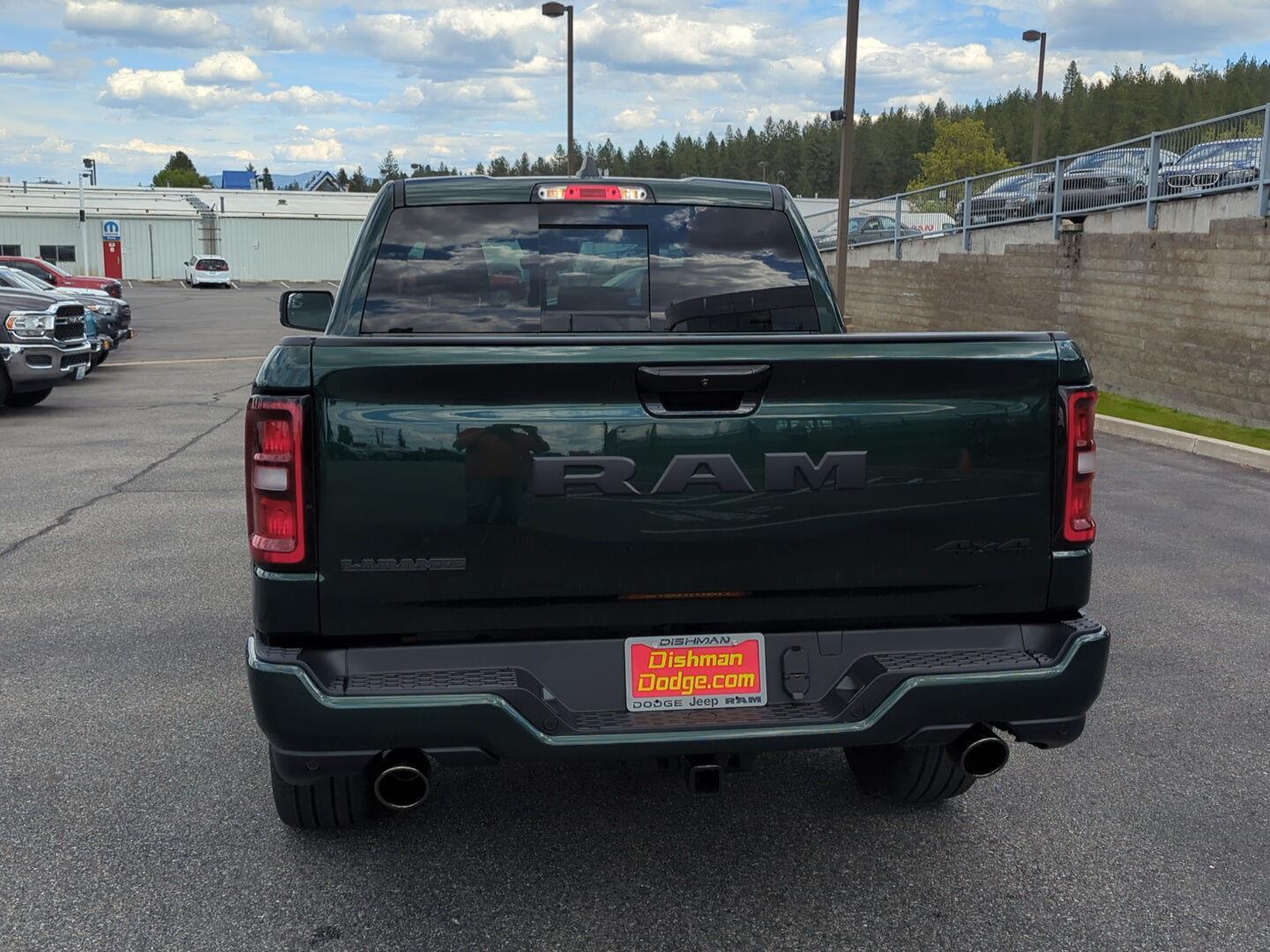 View vehicle photo 5