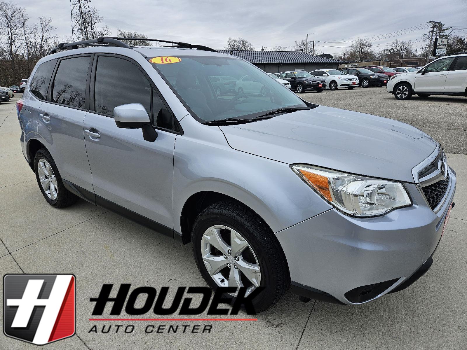Ice Silver Metallic 2016 Subaru Forester 2.5i Premium SUV / Crossover All-Wheel Drive Continuously Variable Transmission