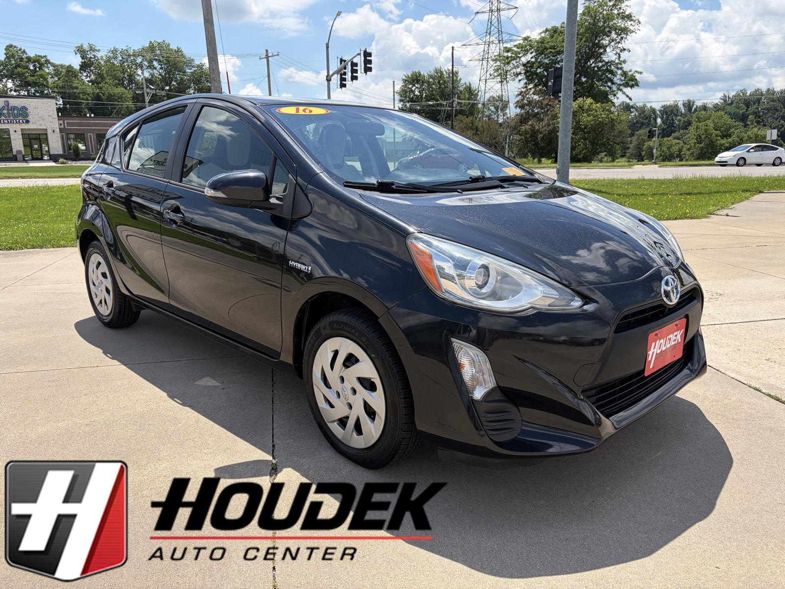 Black Sand Pearl 2016 Toyota Prius c Hatchback Front-Wheel Drive Continuously Variable Transmission
