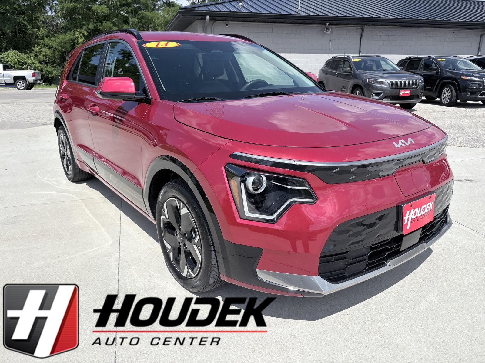 Runway Red 2024 Kia Niro EV SUV / Crossover Front-Wheel Drive Automatic