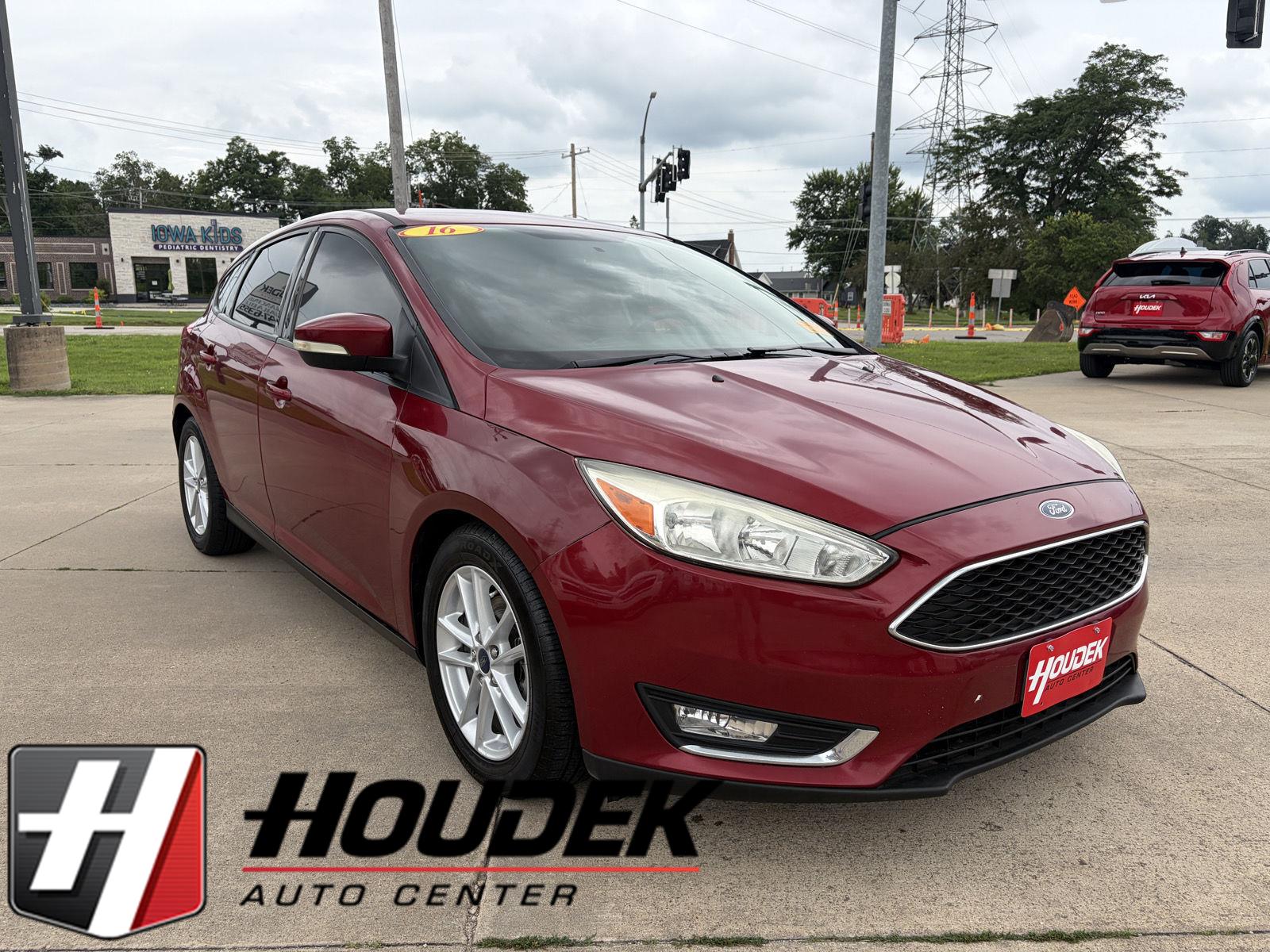 2016 Ford Focus SE Hatchback