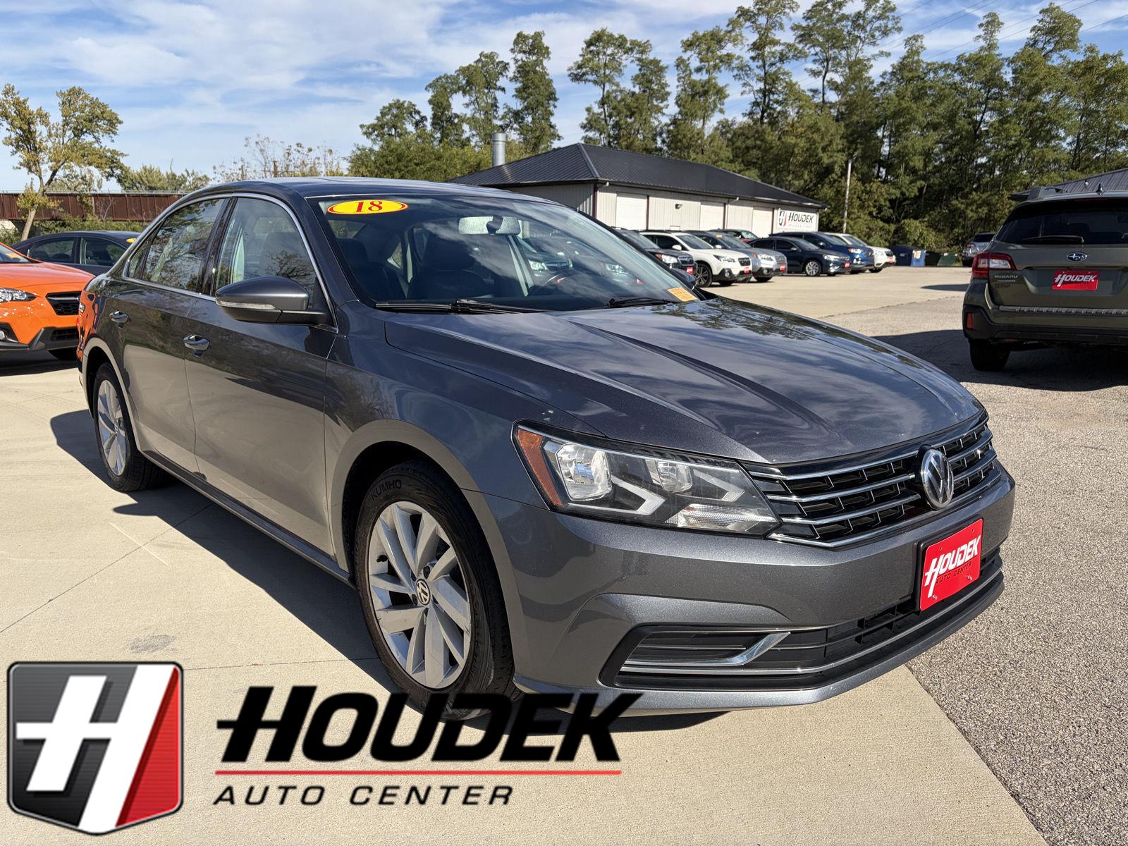 Platinum Gray Metallic 2018 Volkswagen Passat Sedan Front-Wheel Drive Automatic