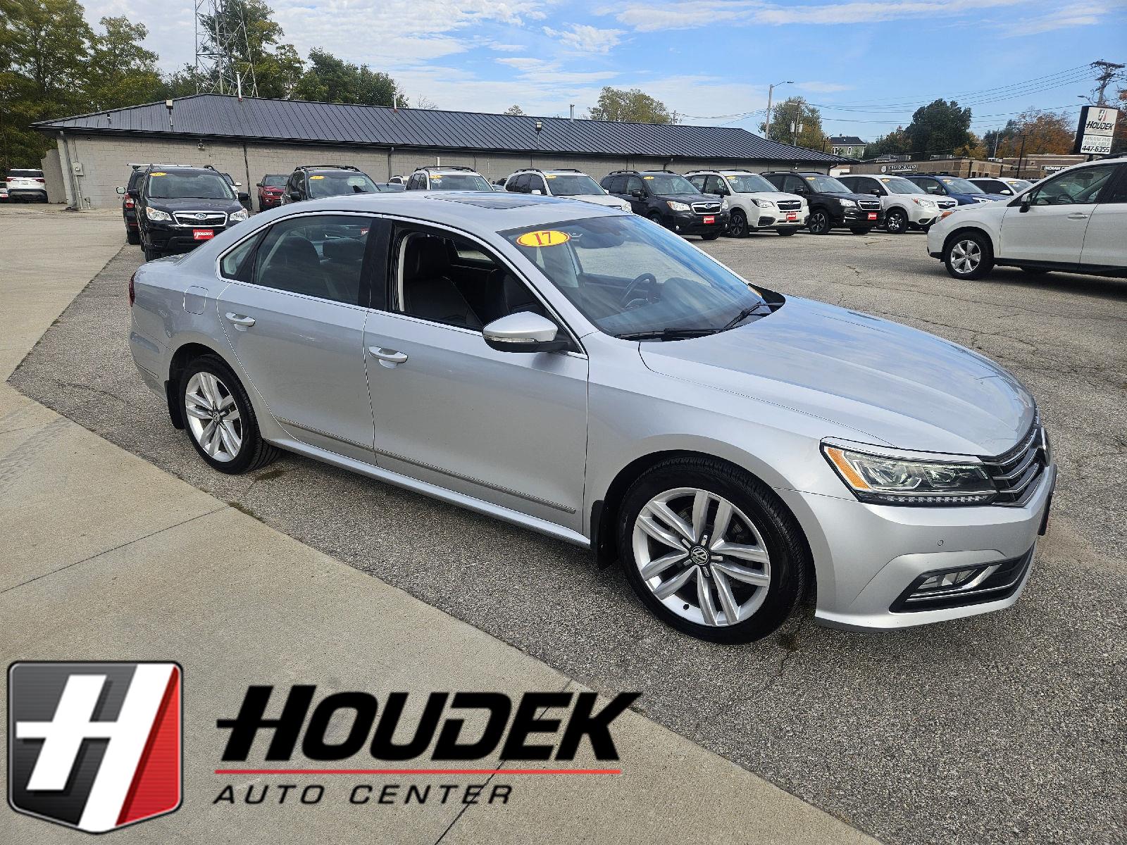 Reflex Silver Metallic 2017 Volkswagen Passat Sedan Front-Wheel Drive Automatic
