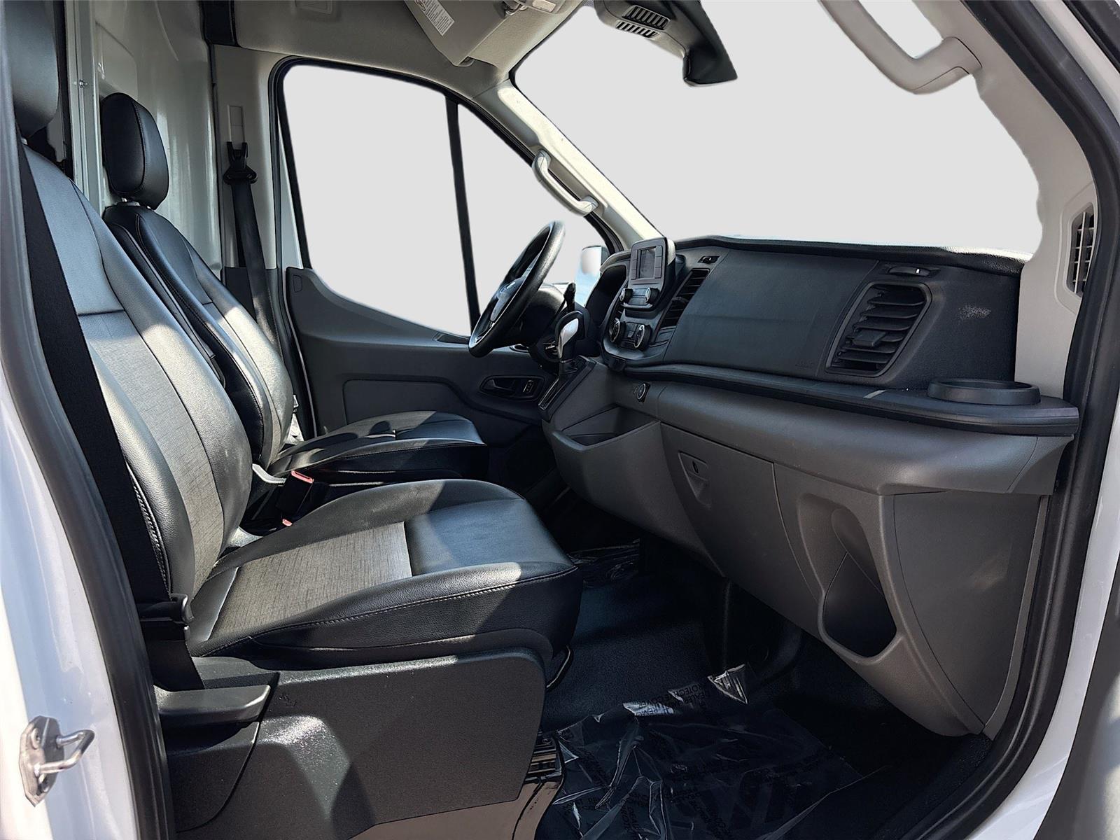 2023 Ford Transit Cargo Van