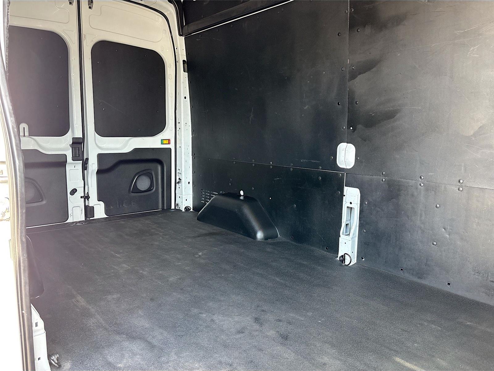 2023 Ford Transit Cargo Van