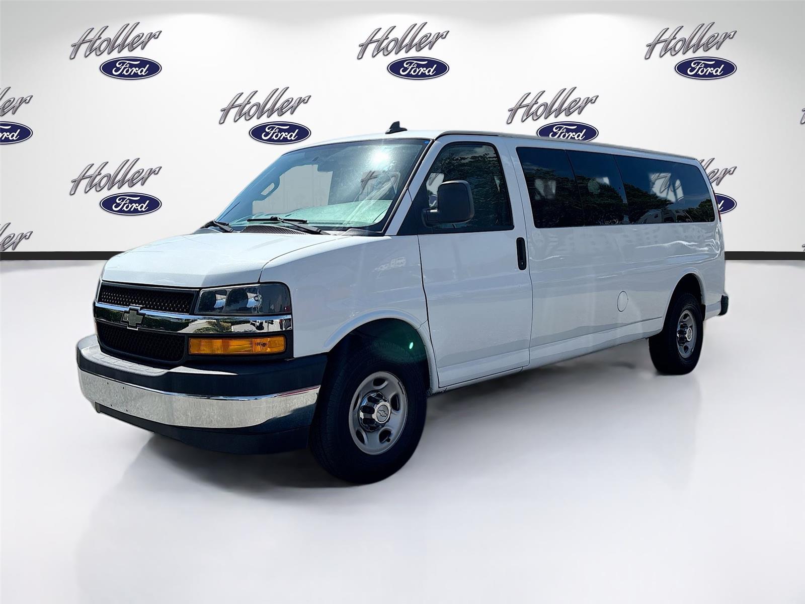 2018 Chevrolet Express Passenger LT