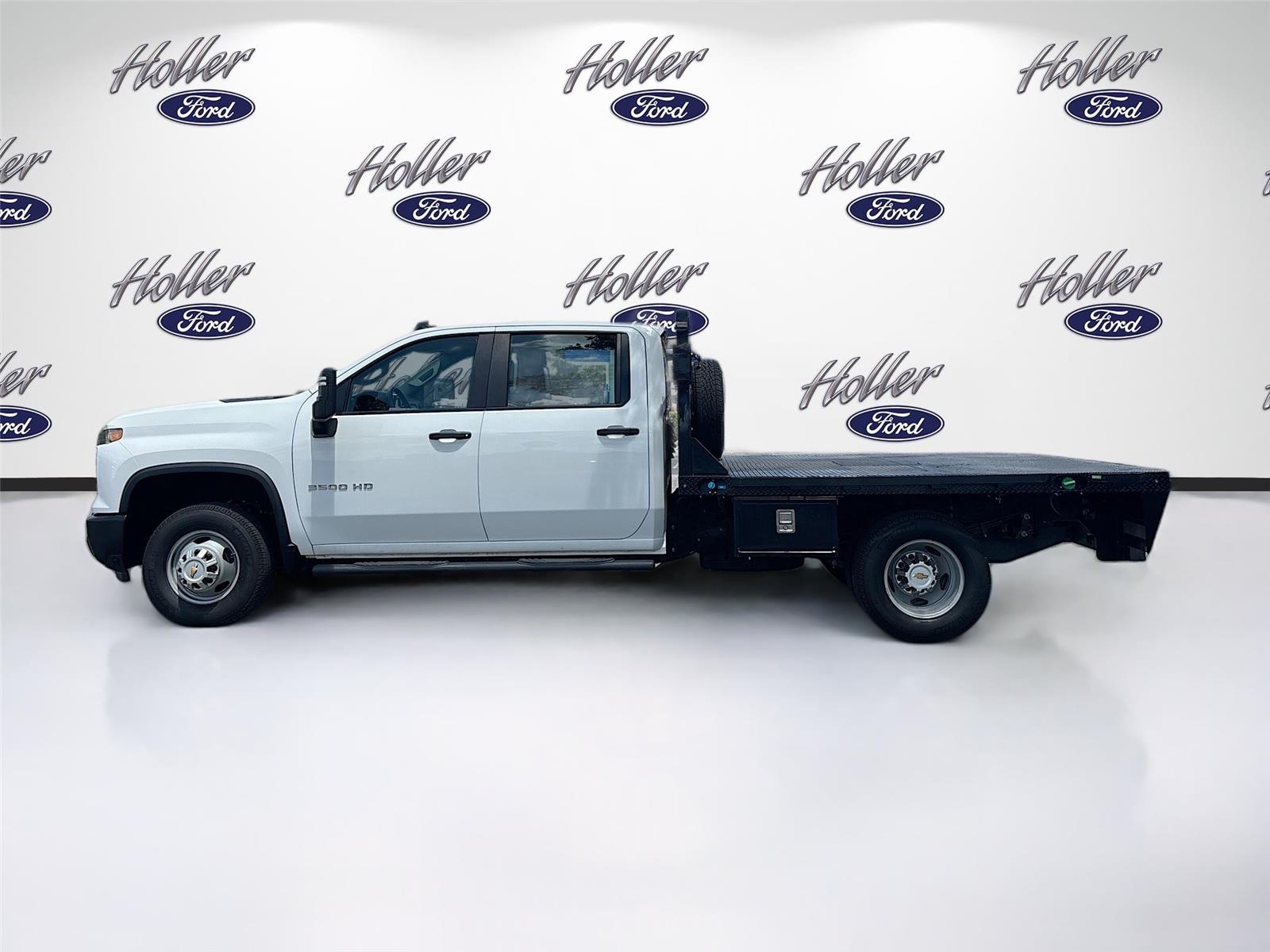 2024 Chevrolet Silverado 3500HD CC Work Truck