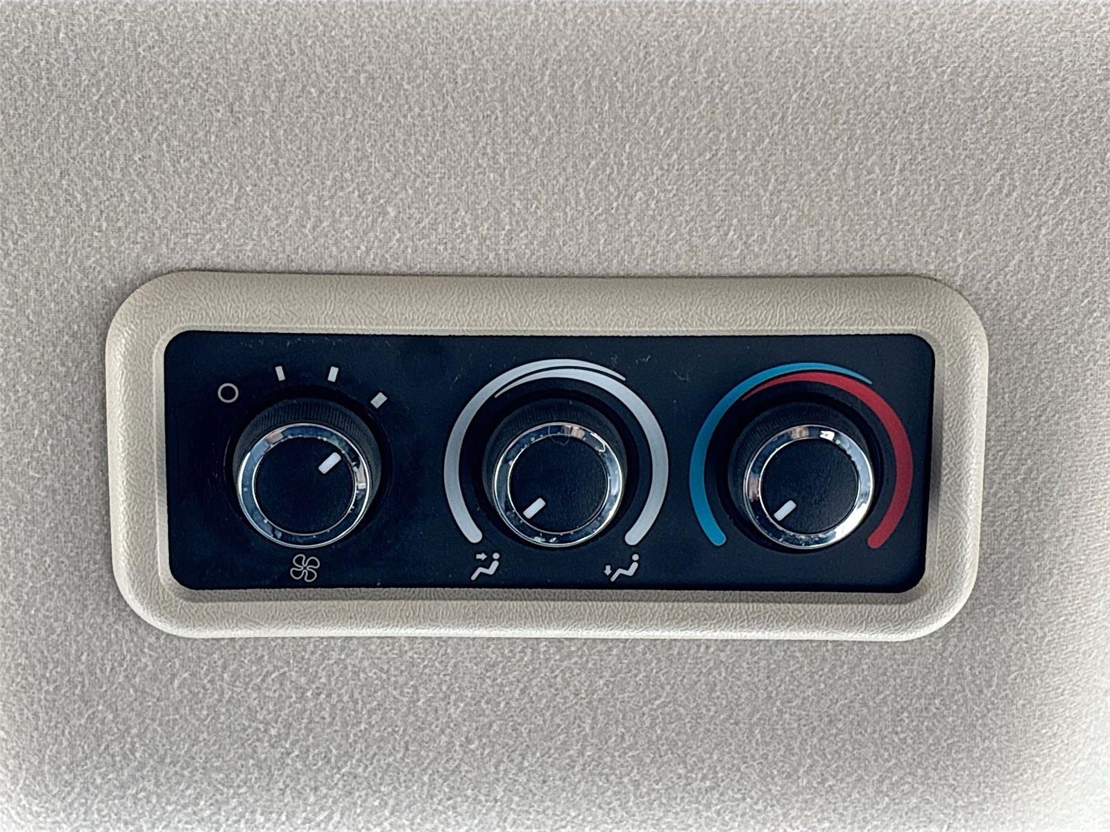 2018 Chevrolet Express Passenger LT