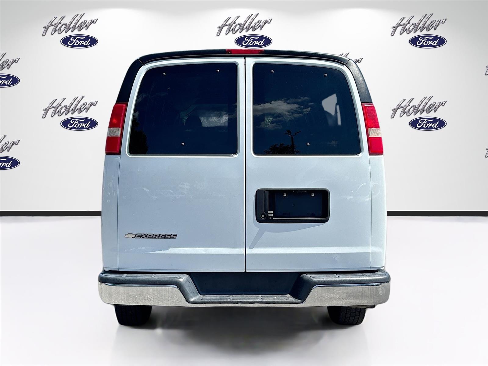 2018 Chevrolet Express Passenger LT
