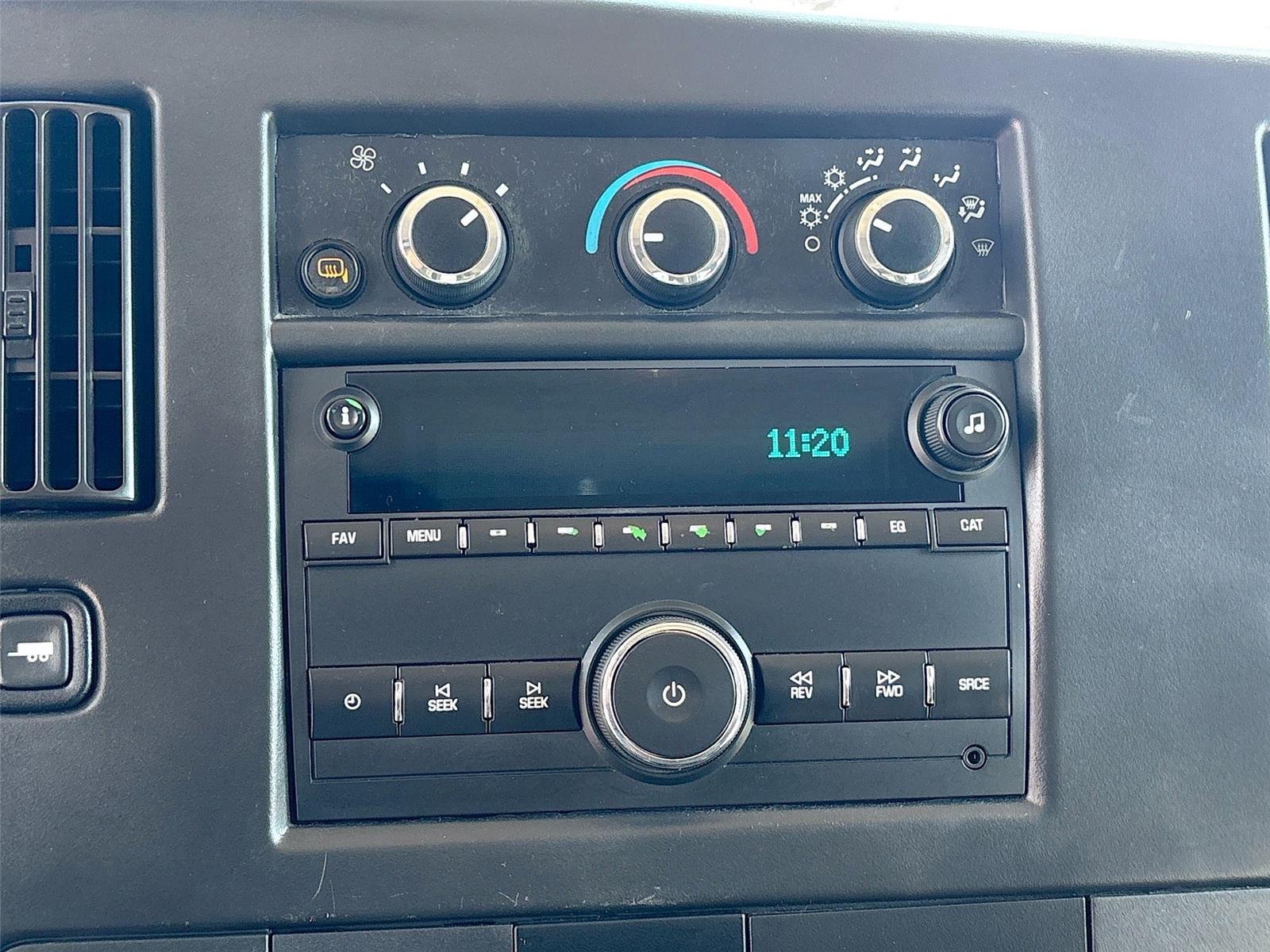 2018 Chevrolet Express Passenger LT