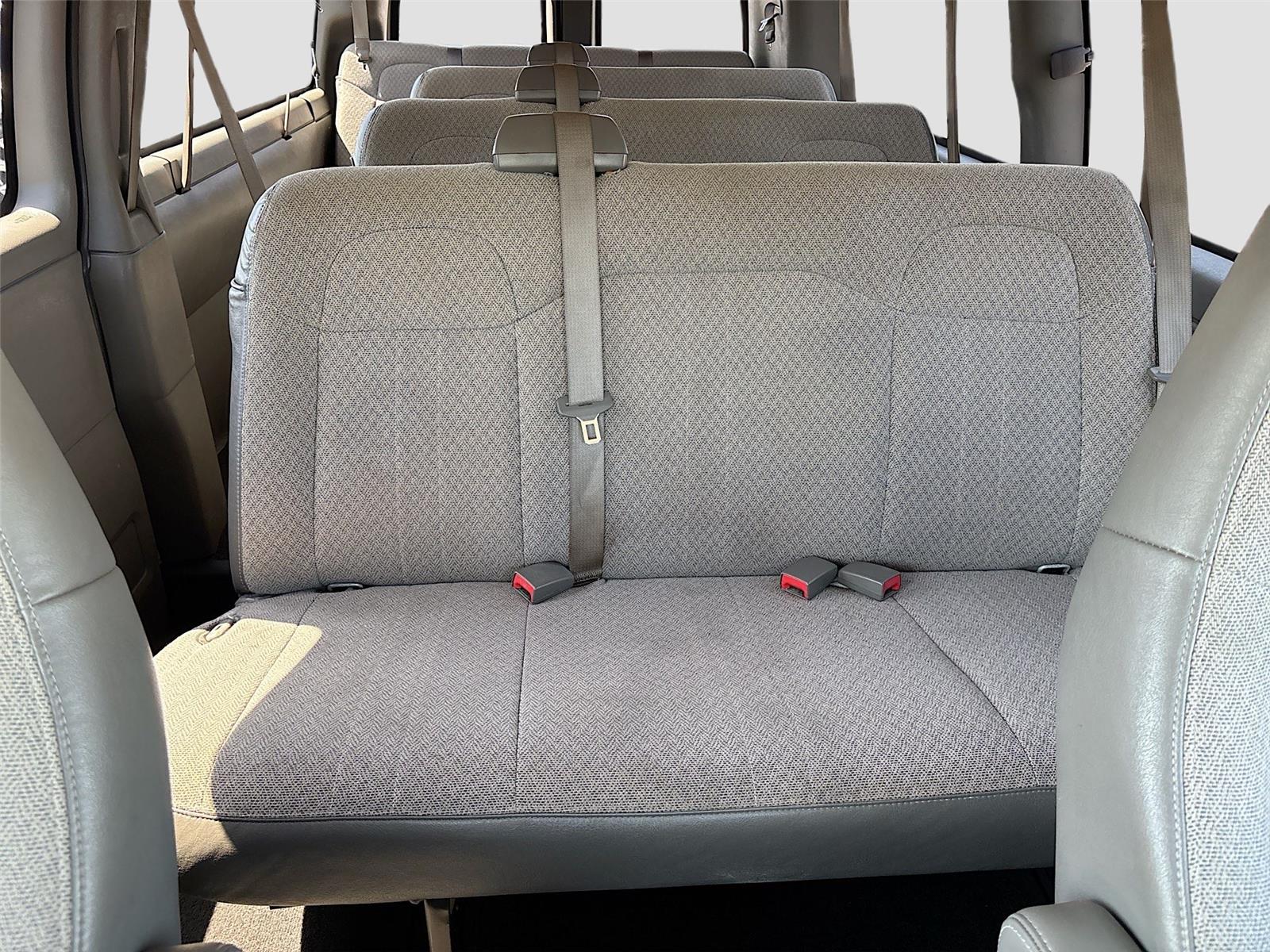 2018 Chevrolet Express Passenger LT