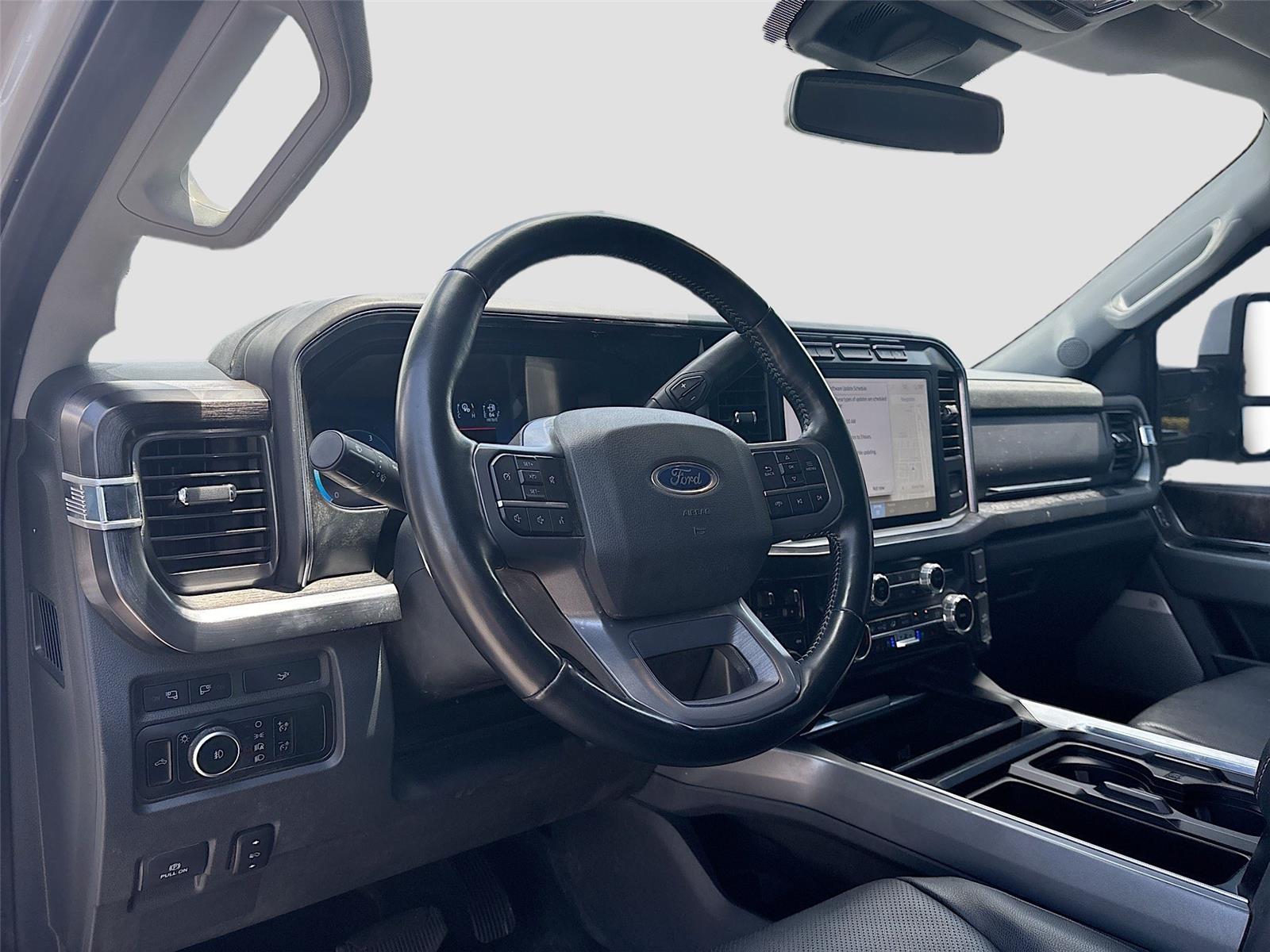 2023 Ford Super Duty F-250 SRW LARIAT