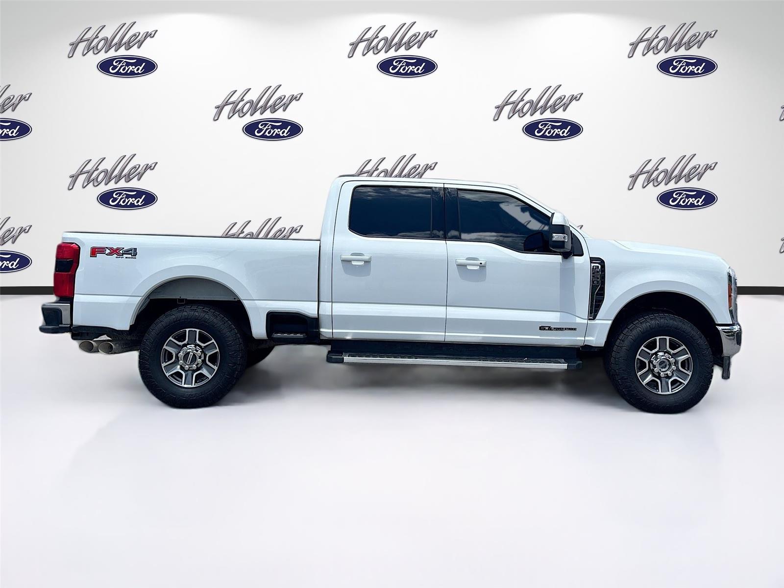2023 Ford Super Duty F-250 SRW LARIAT