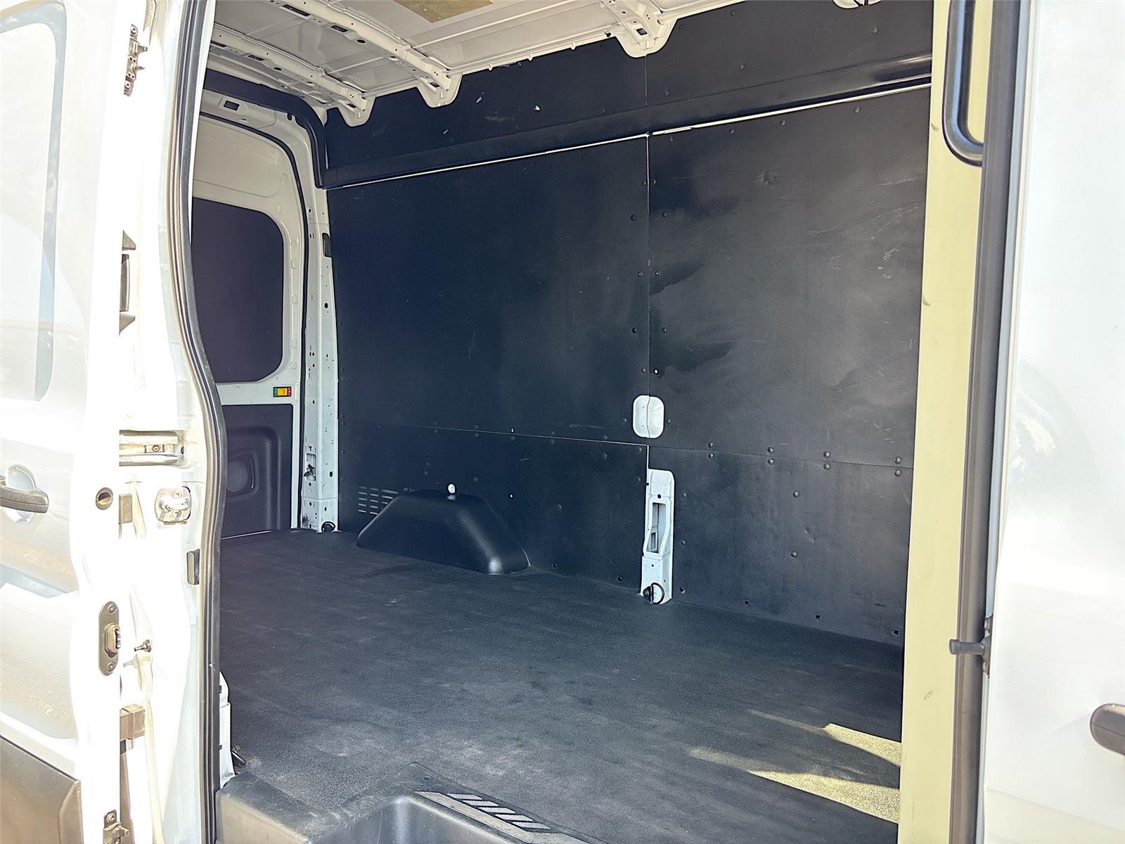 2023 Ford Transit Cargo Van