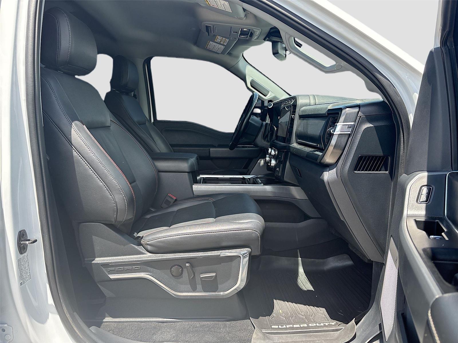 2023 Ford Super Duty F-250 SRW LARIAT