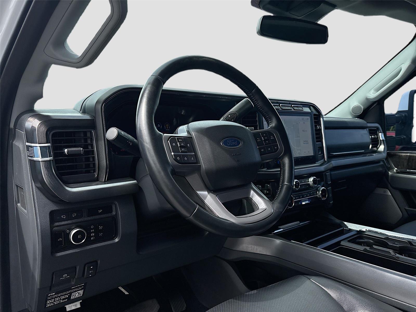 2023 Ford Super Duty F-250 SRW LARIAT