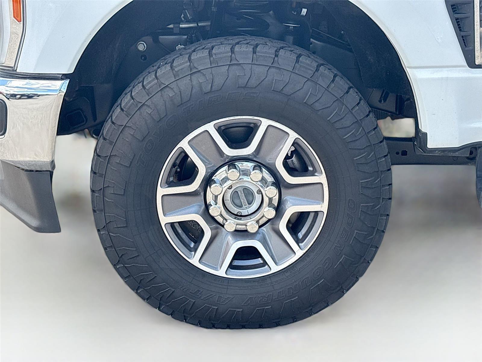 2023 Ford Super Duty F-250 SRW LARIAT