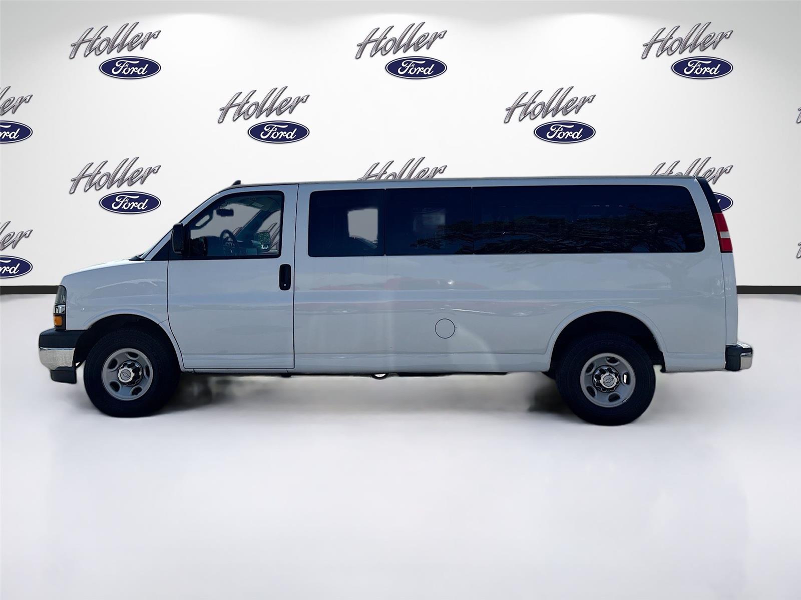 2018 Chevrolet Express Passenger LT