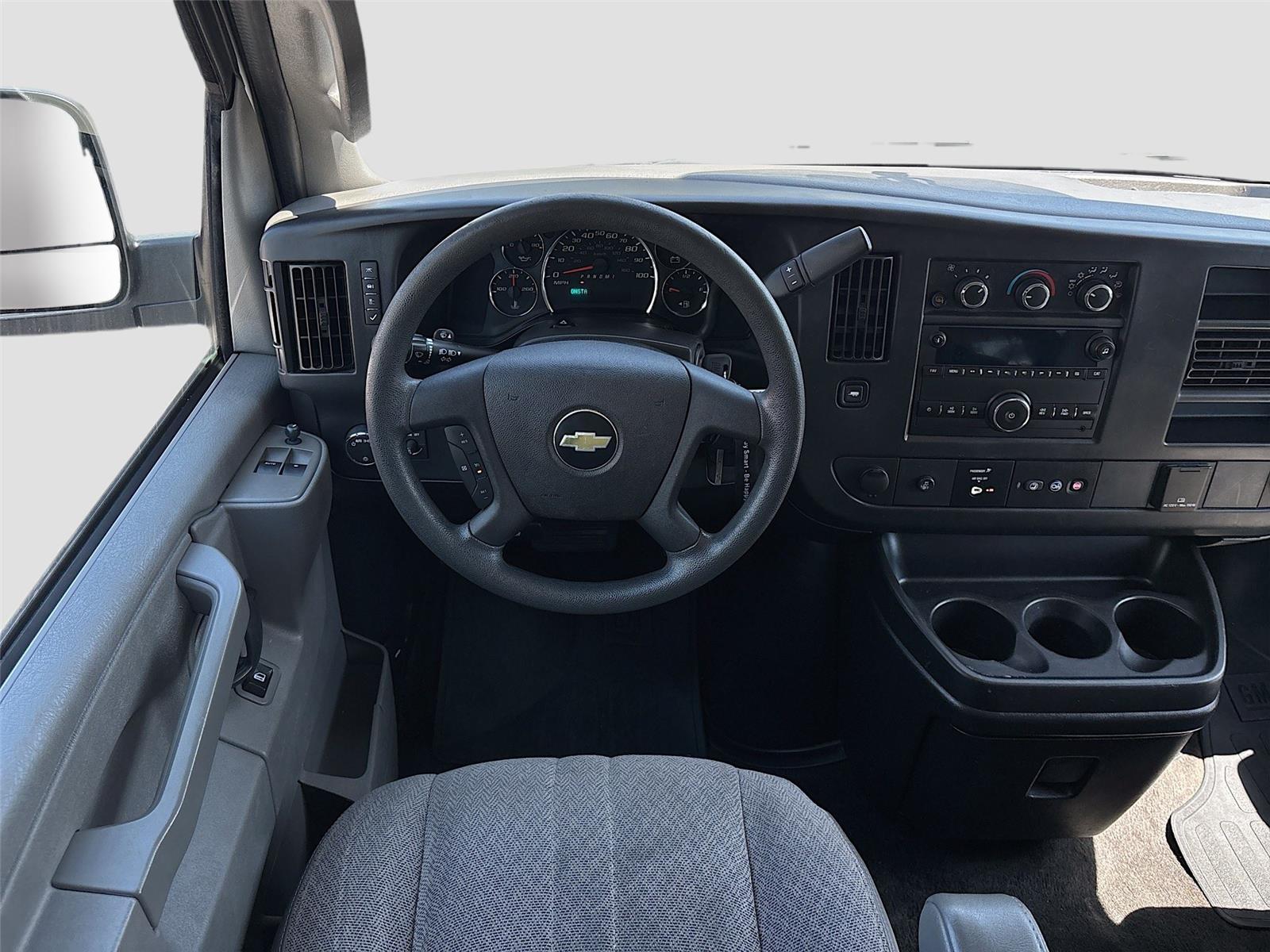 2018 Chevrolet Express Passenger LT