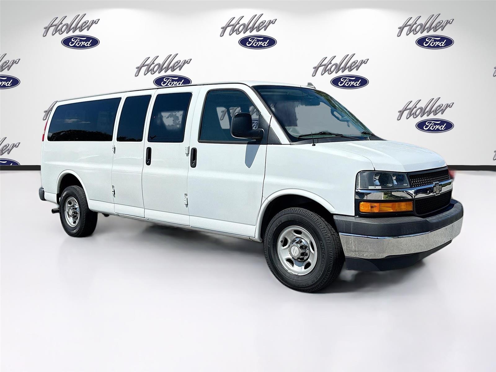 2018 Chevrolet Express Passenger LT