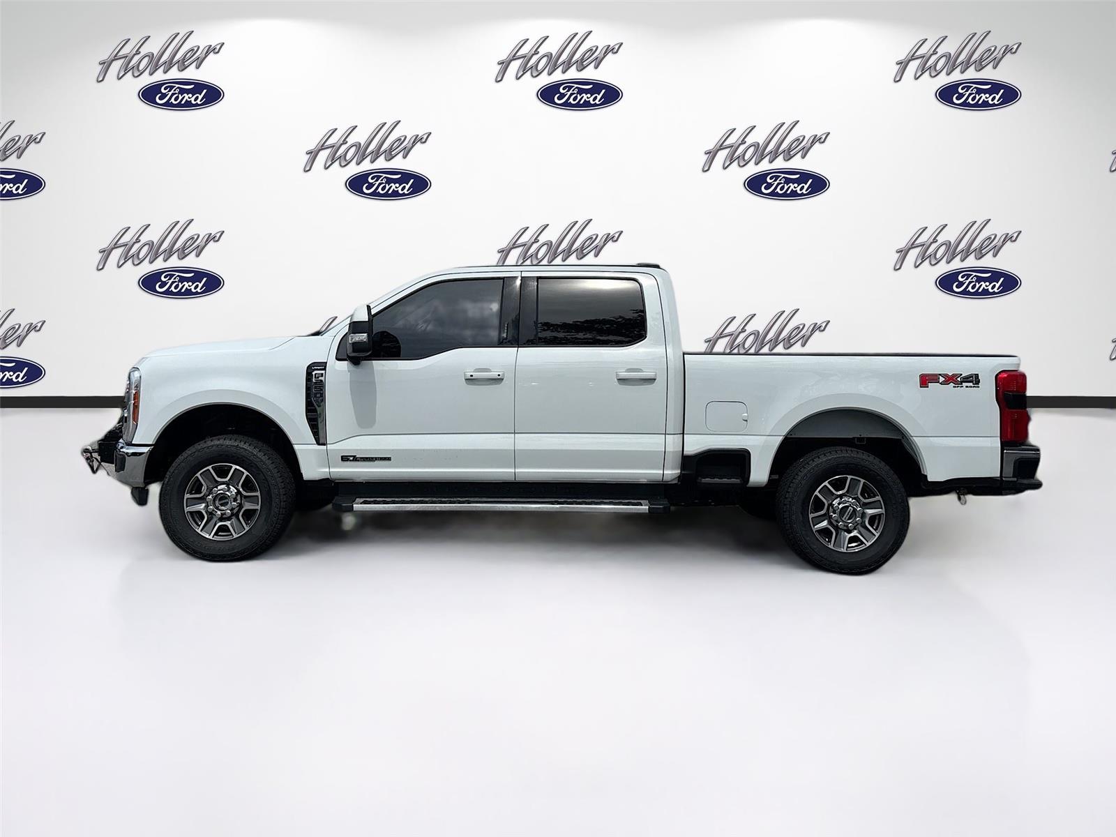 2023 Ford Super Duty F-250 SRW LARIAT
