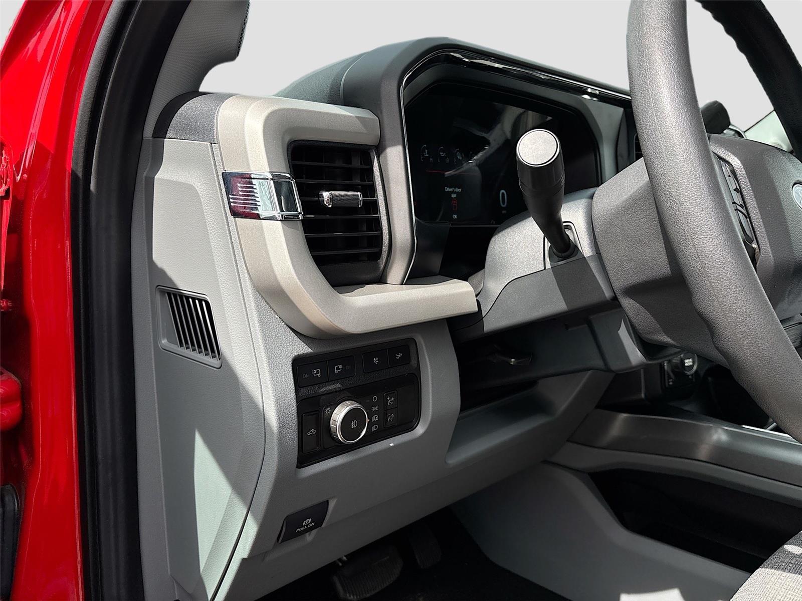 2023 Ford Super Duty F-250 SRW XLT