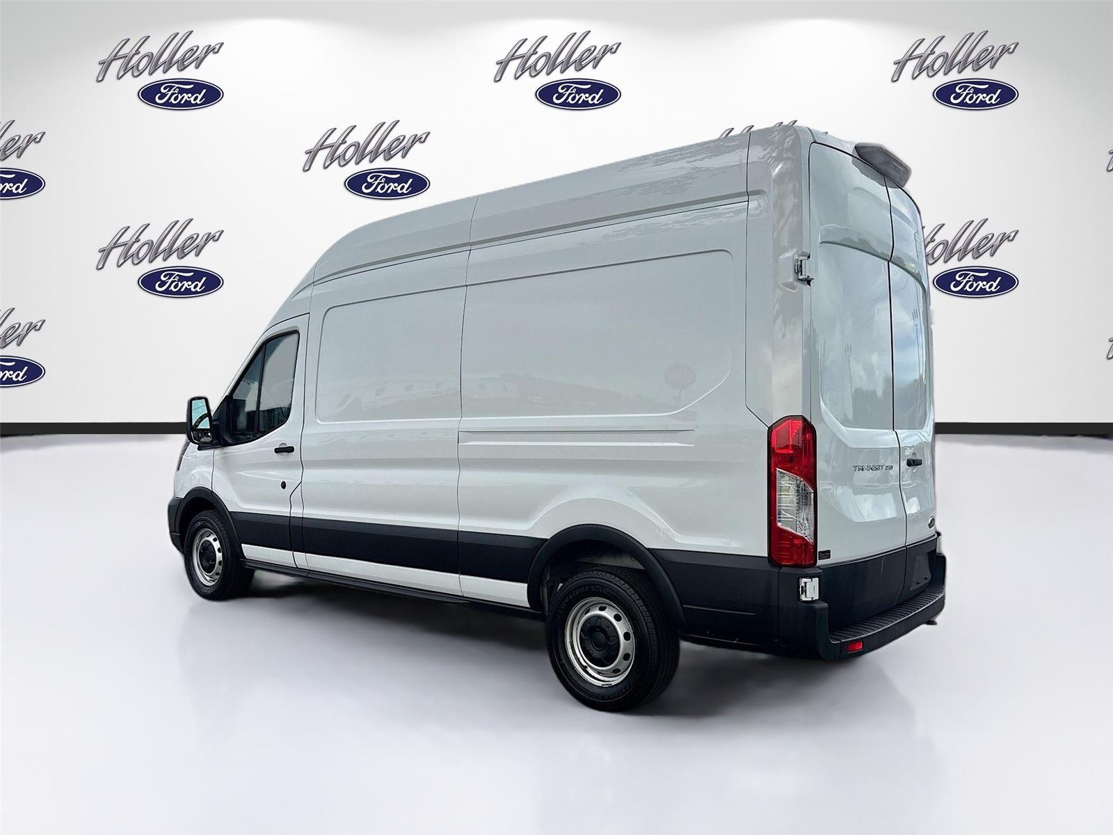 2023 Ford Transit Cargo Van