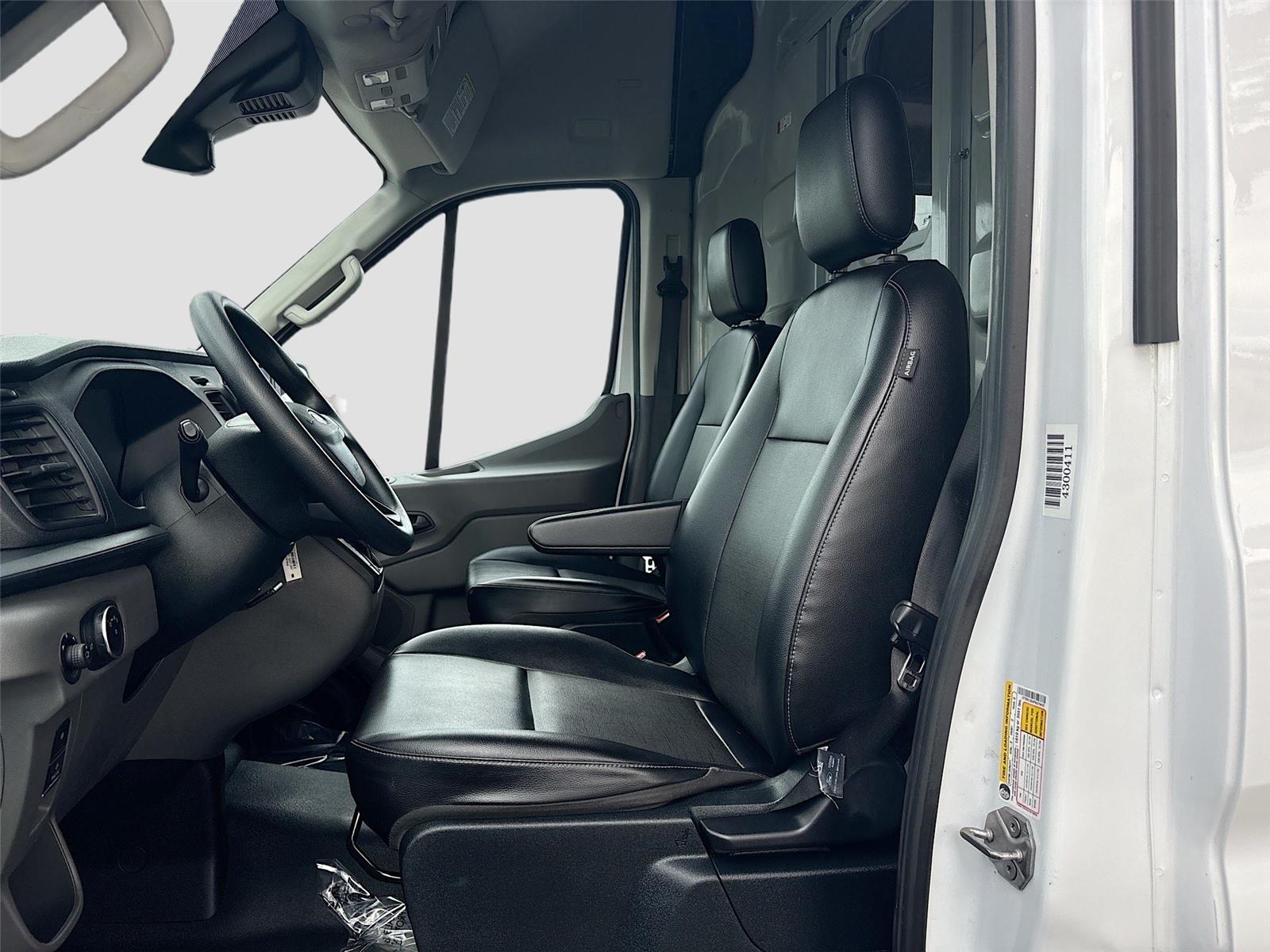 2023 Ford Transit Cargo Van