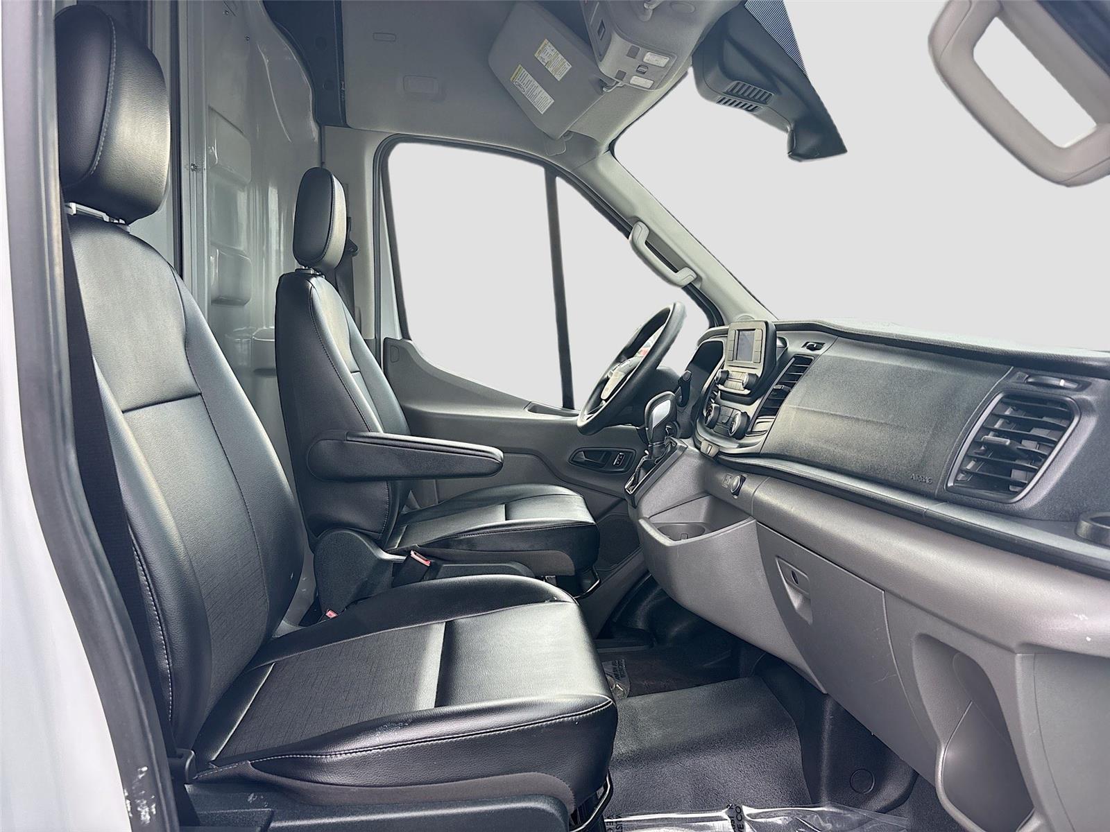 2023 Ford Transit Cargo Van